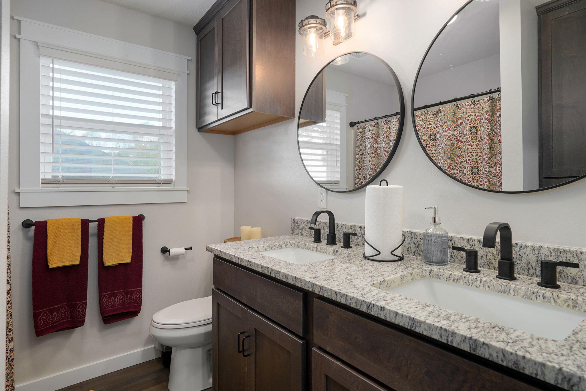 1053 West Thoroughfare Street Property Photo 19