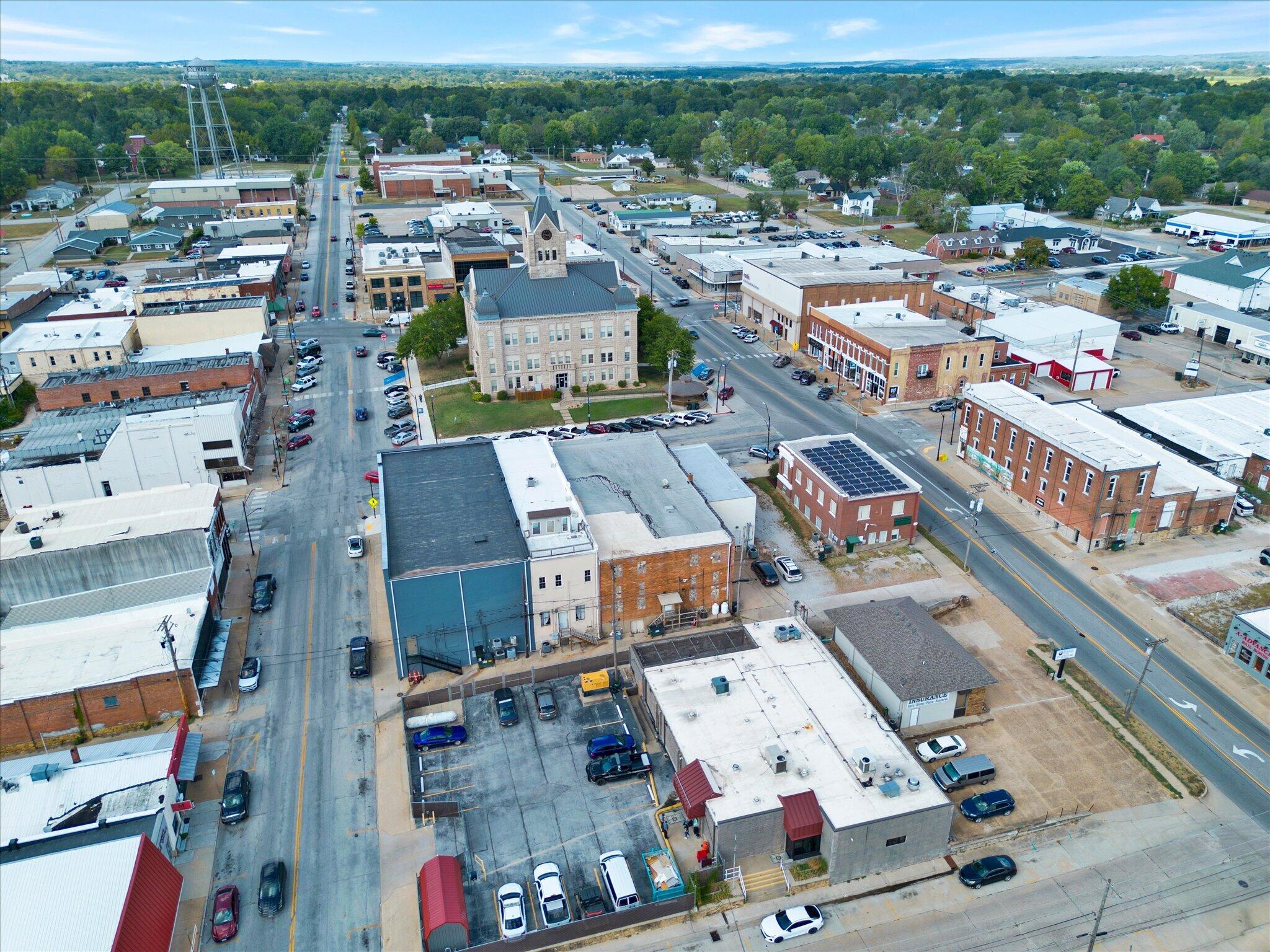 110 East Jackson Street Property Photo 19