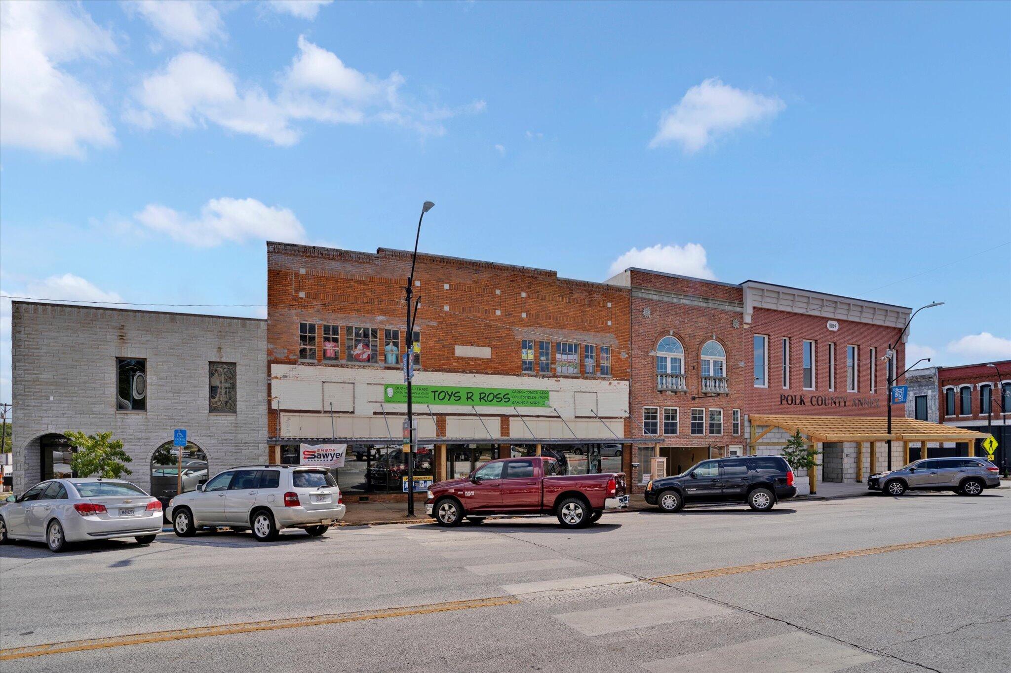 110 East Jackson Street Property Photo 22