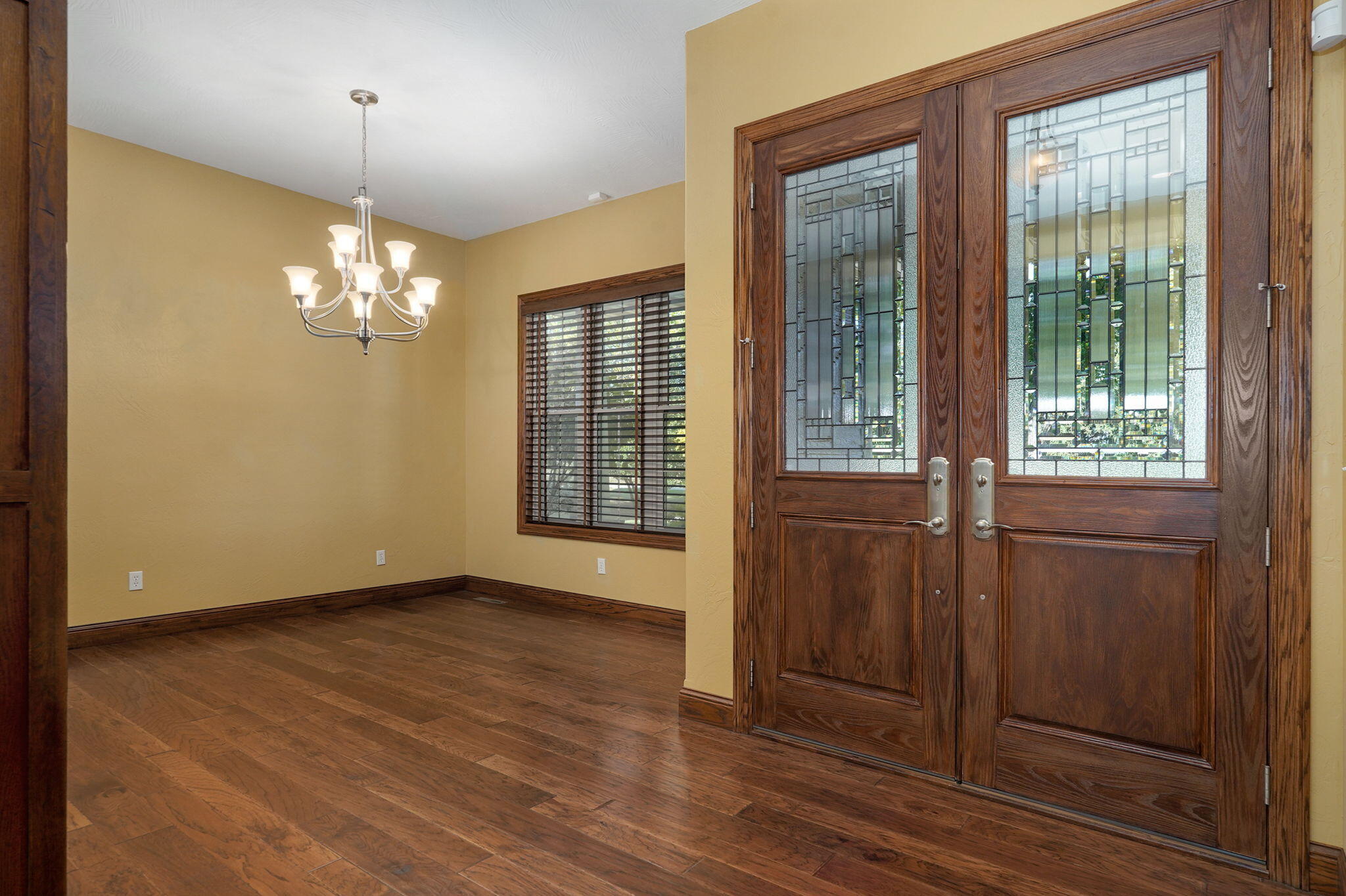 3436 South Horseshoe Avenue Property Photo 10