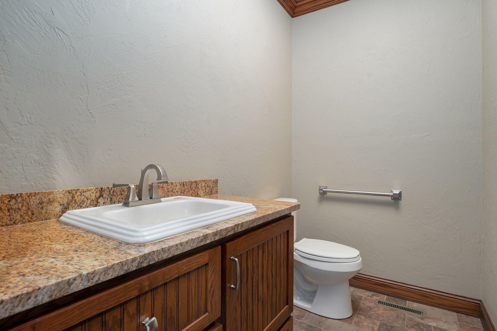 3436 South Horseshoe Avenue Property Photo 27