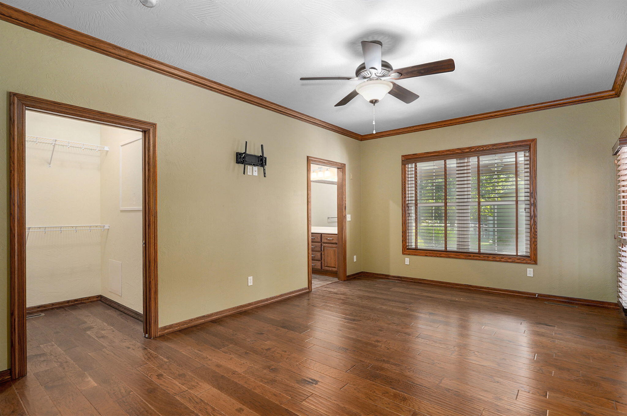 3436 South Horseshoe Avenue Property Photo 28