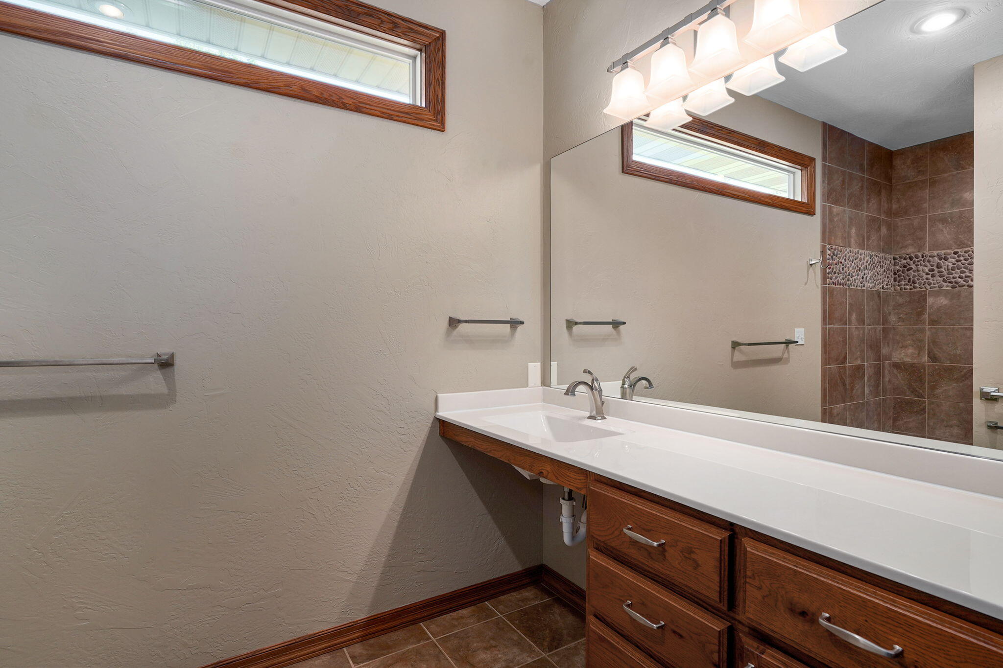 3436 South Horseshoe Avenue Property Photo 29