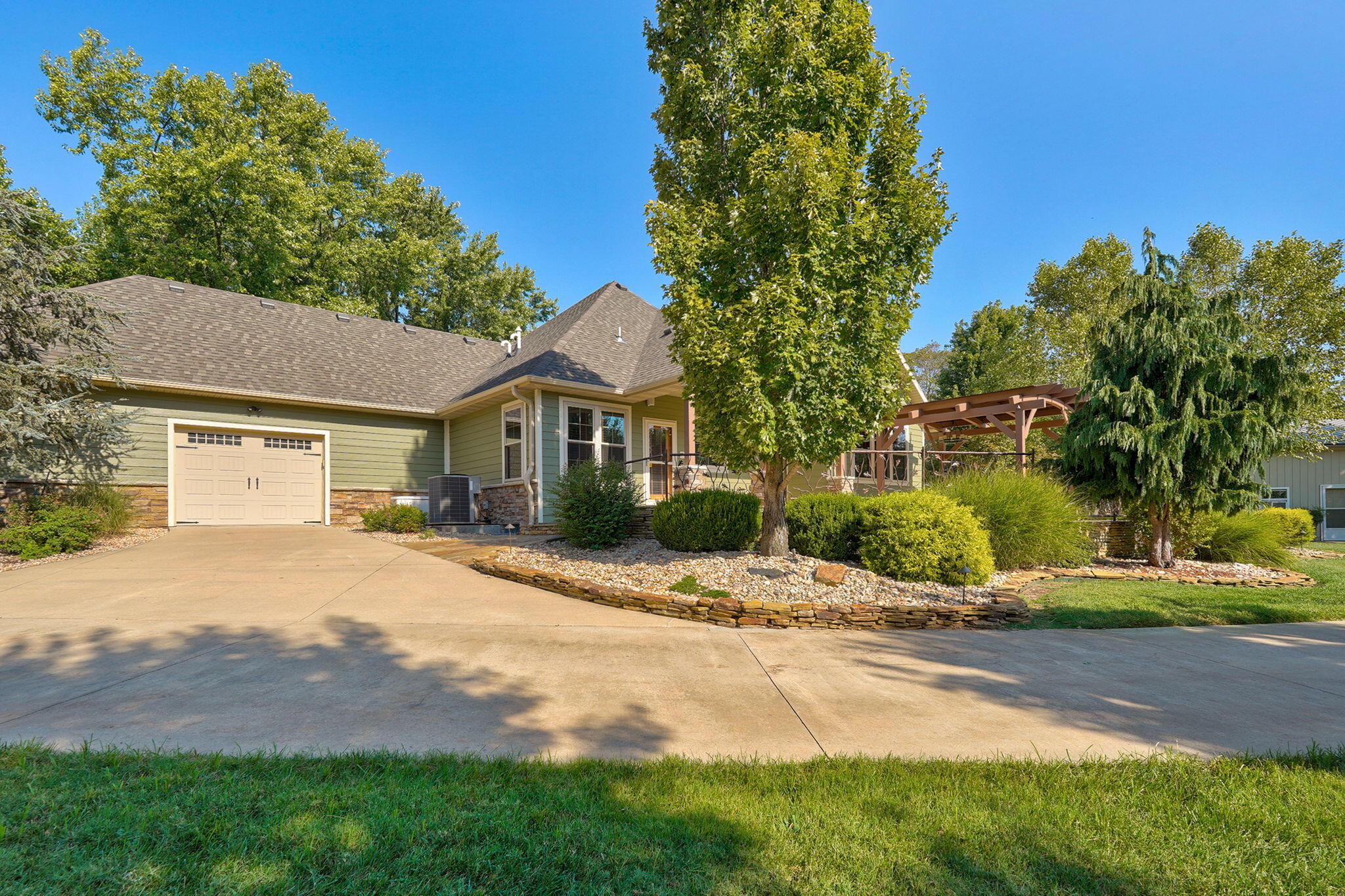 3436 South Horseshoe Avenue Property Photo 42