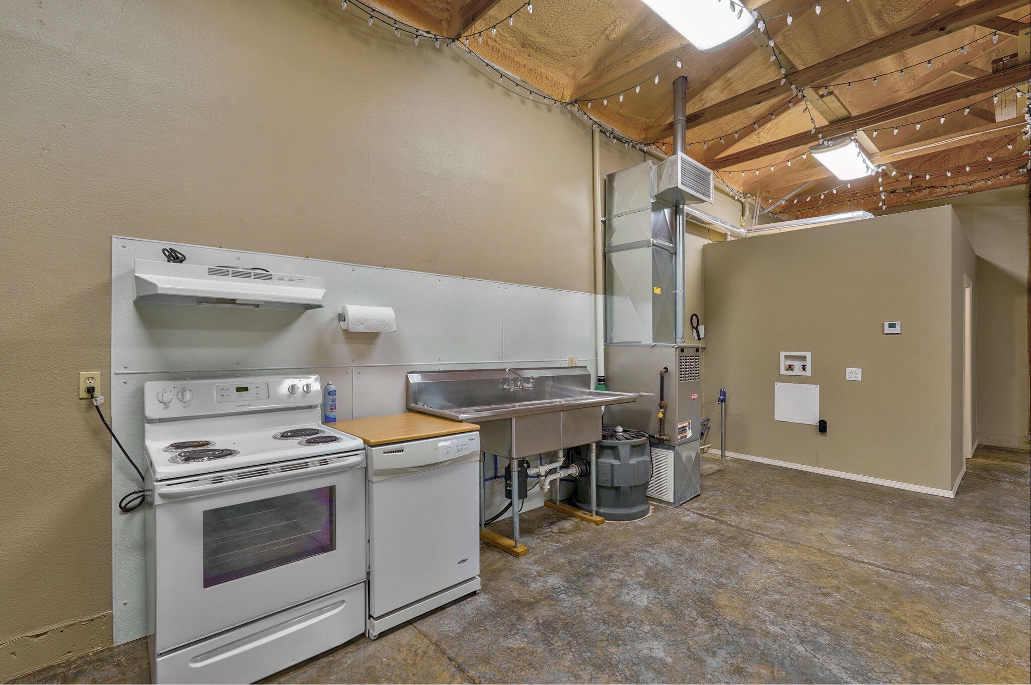 3436 South Horseshoe Avenue Property Photo 50
