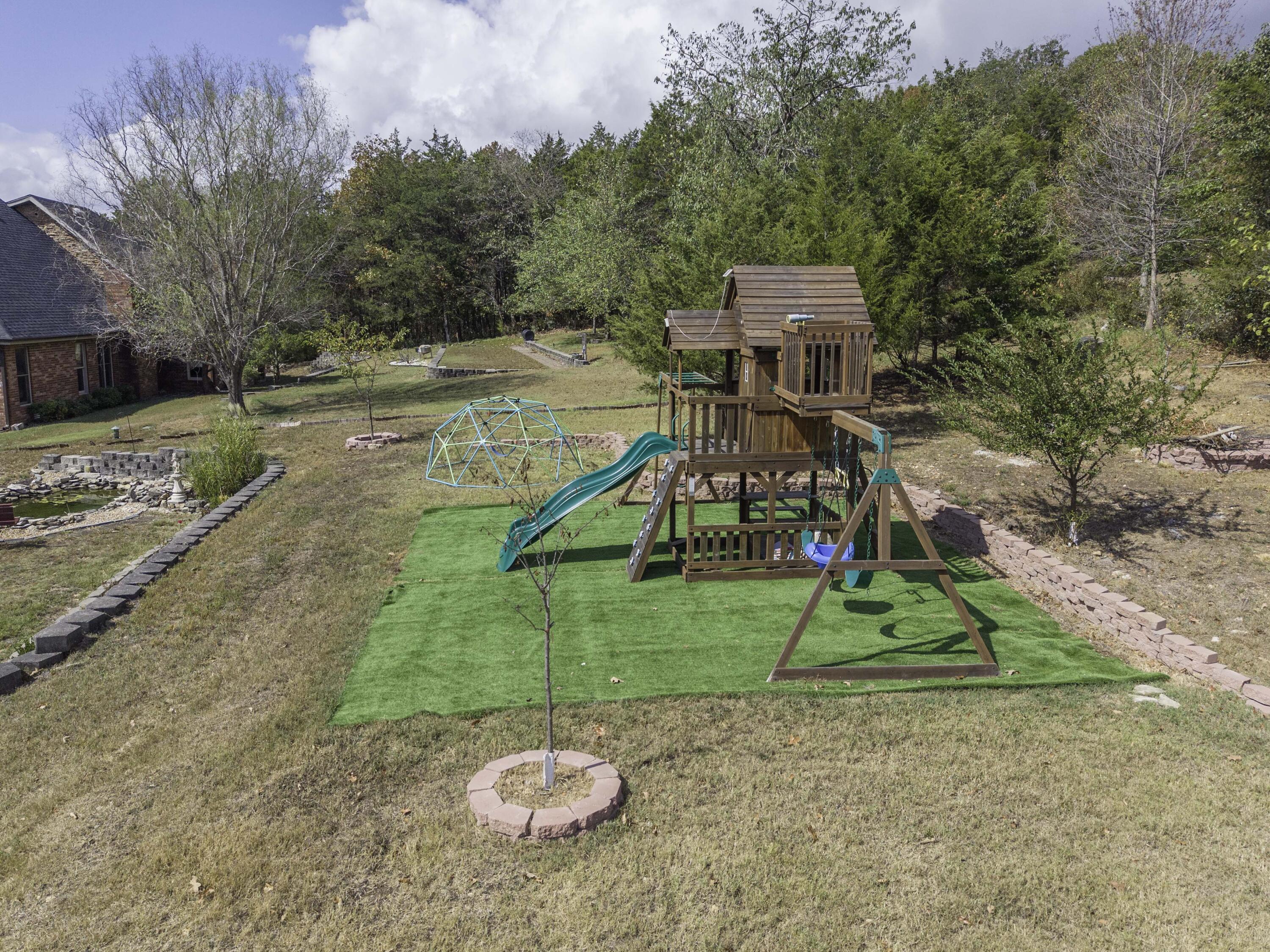 309 Summerwood Drive Property Photo 9
