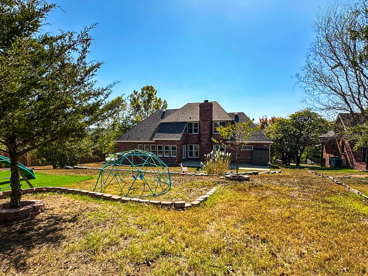 309 Summerwood Drive Property Photo 10