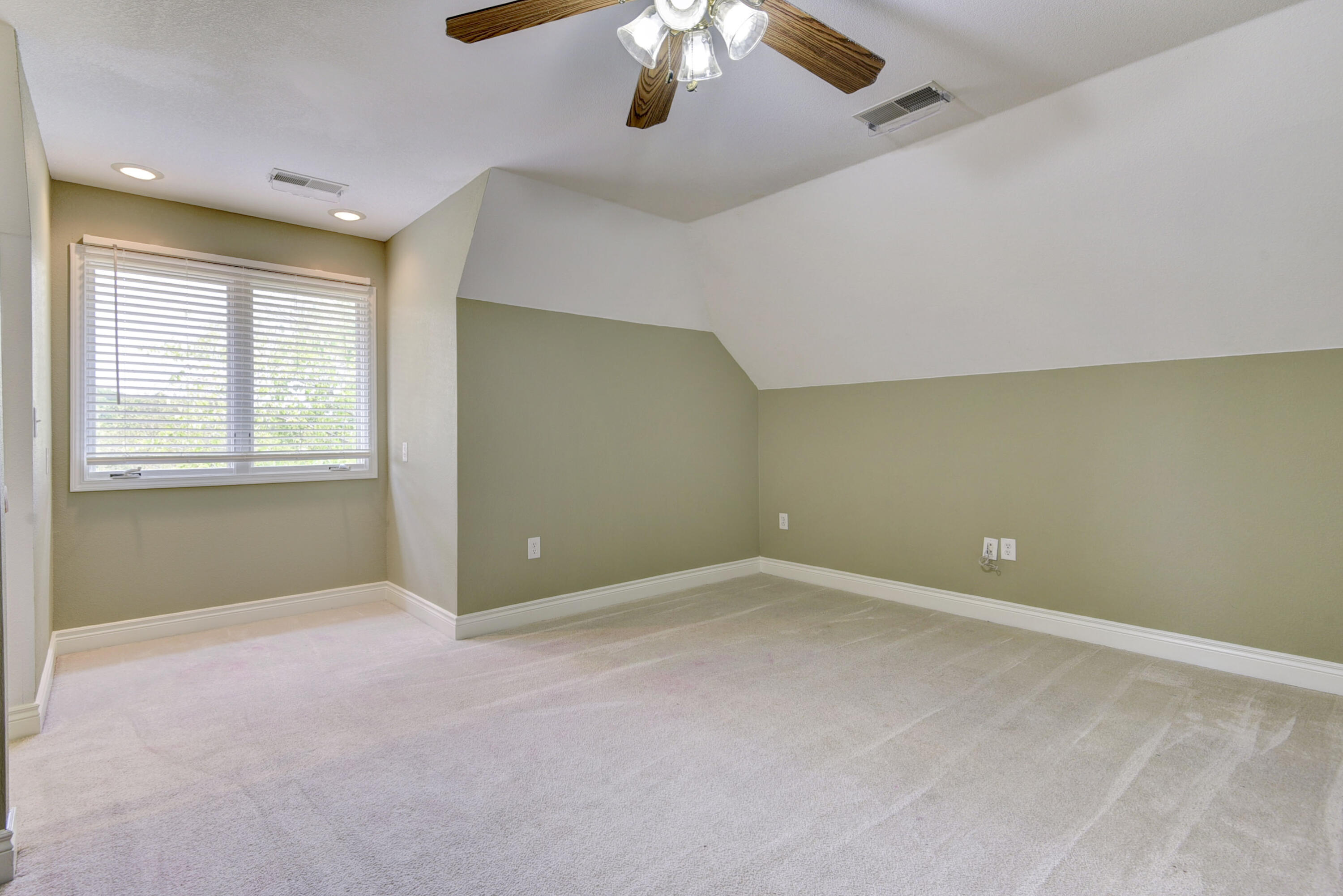309 Summerwood Drive Property Photo 30