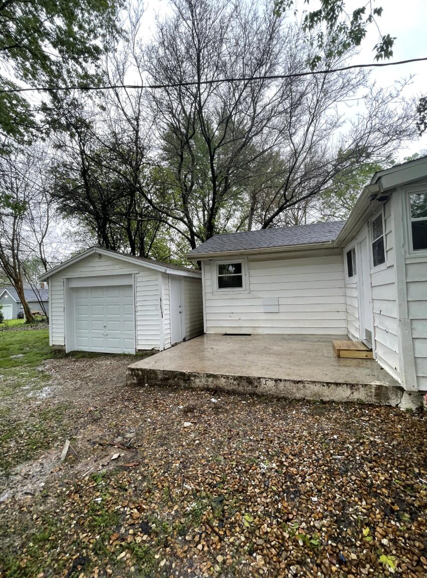 911 South Missouri Avenue Property Photo 15