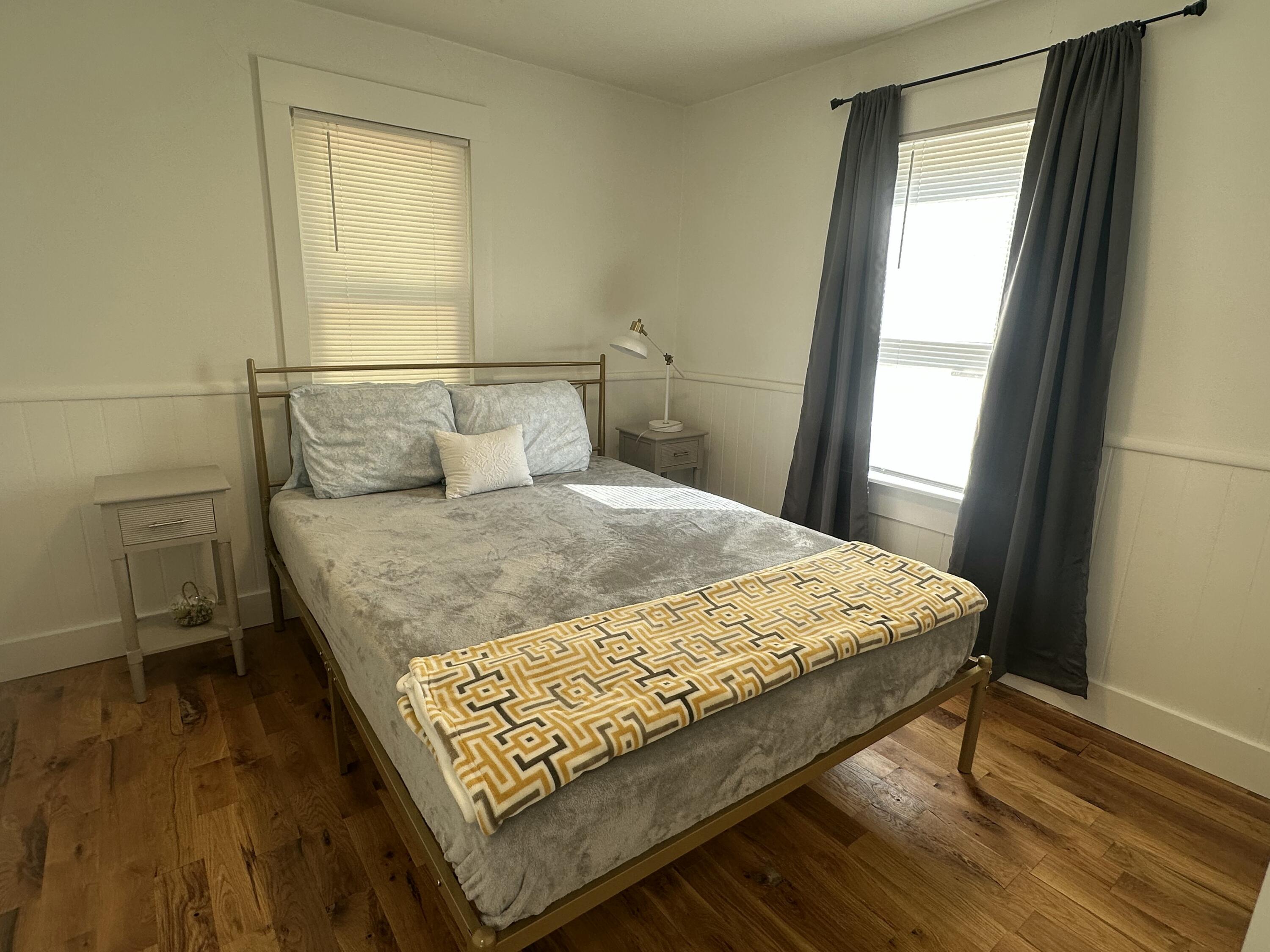 1657 East Division Street Property Photo 11