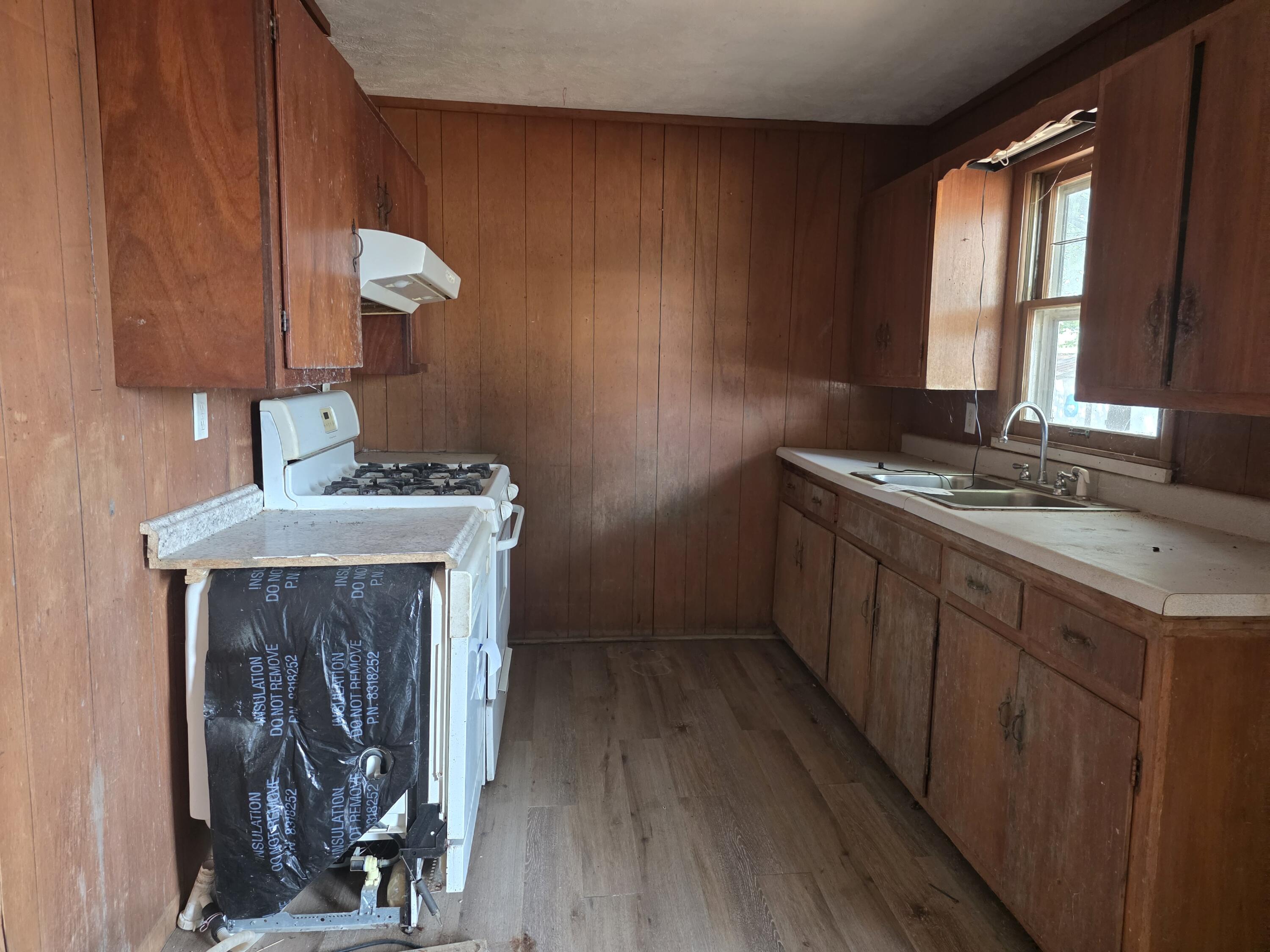 515 South Beverly Street Property Photo 3