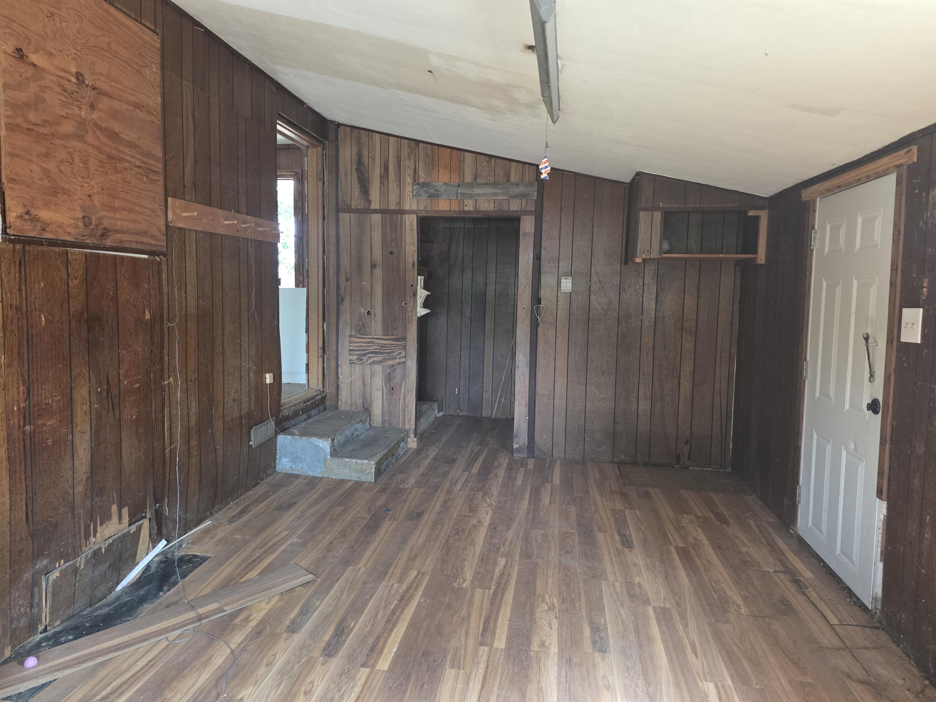 515 South Beverly Street Property Photo 5