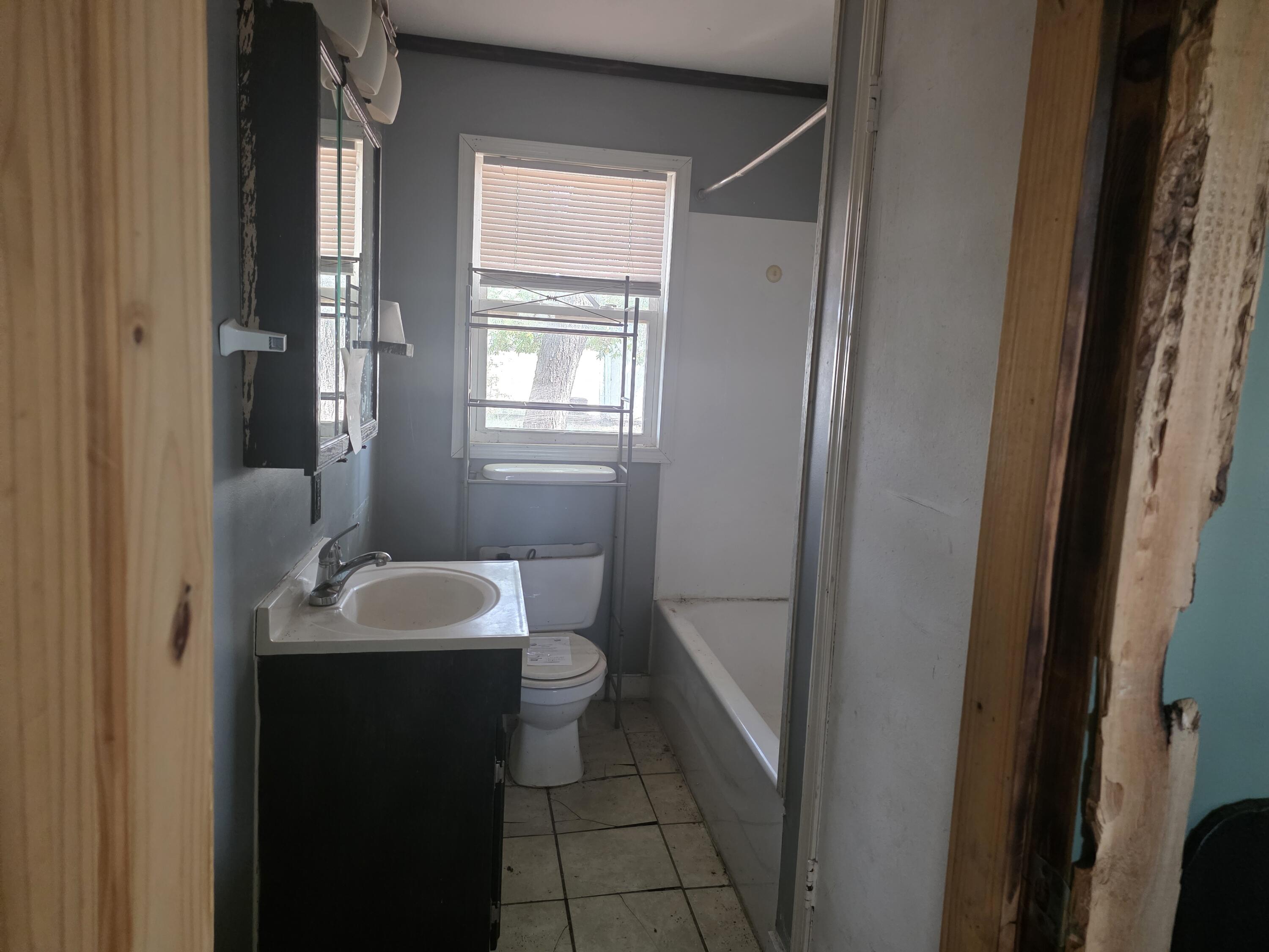 515 South Beverly Street Property Photo 10