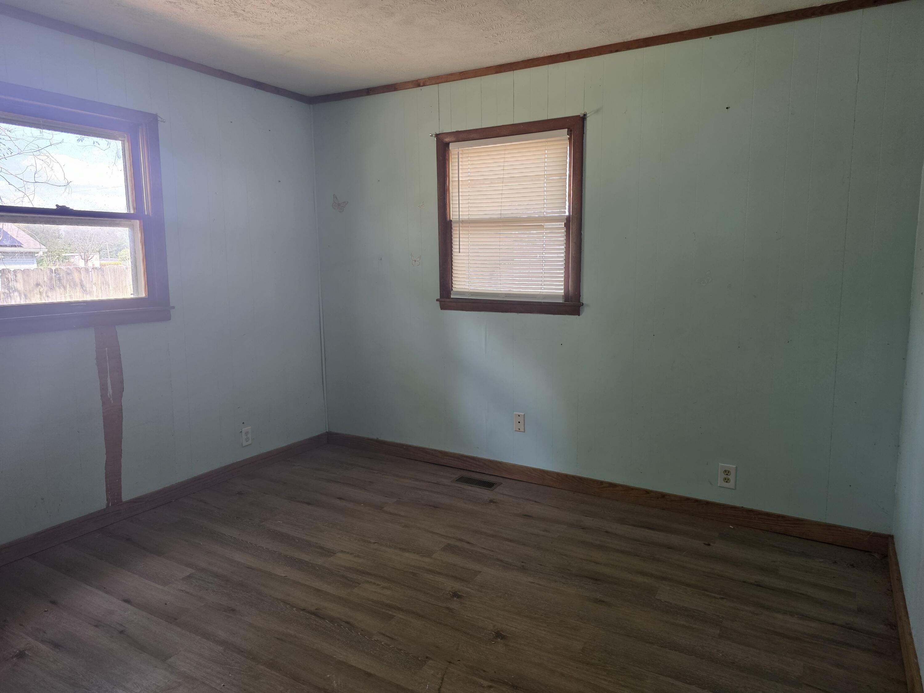 515 South Beverly Street Property Photo 11