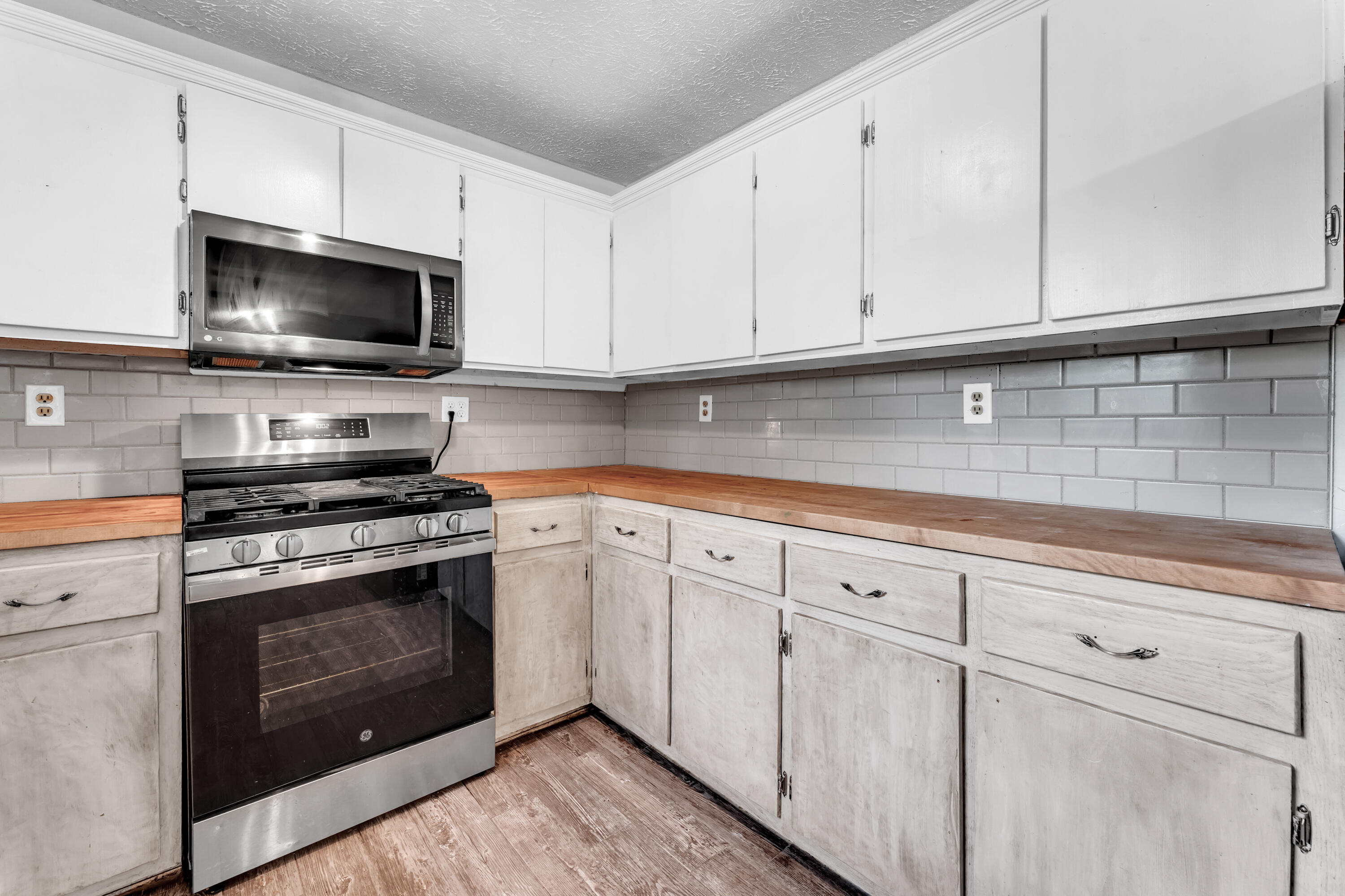 1015 State Road Aa Property Photo 6