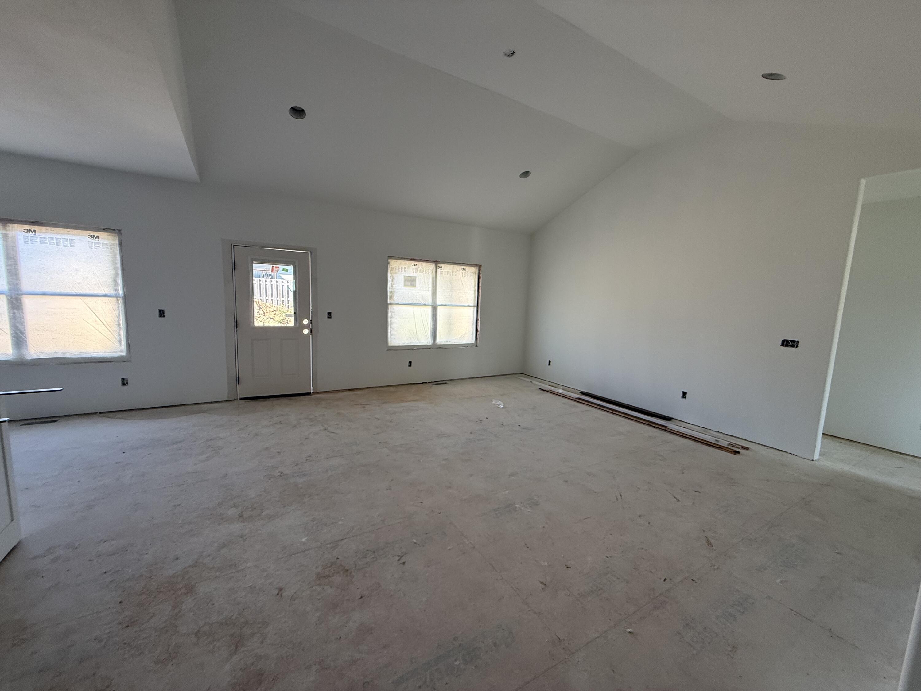 2505 West Webb Road Property Photo 2