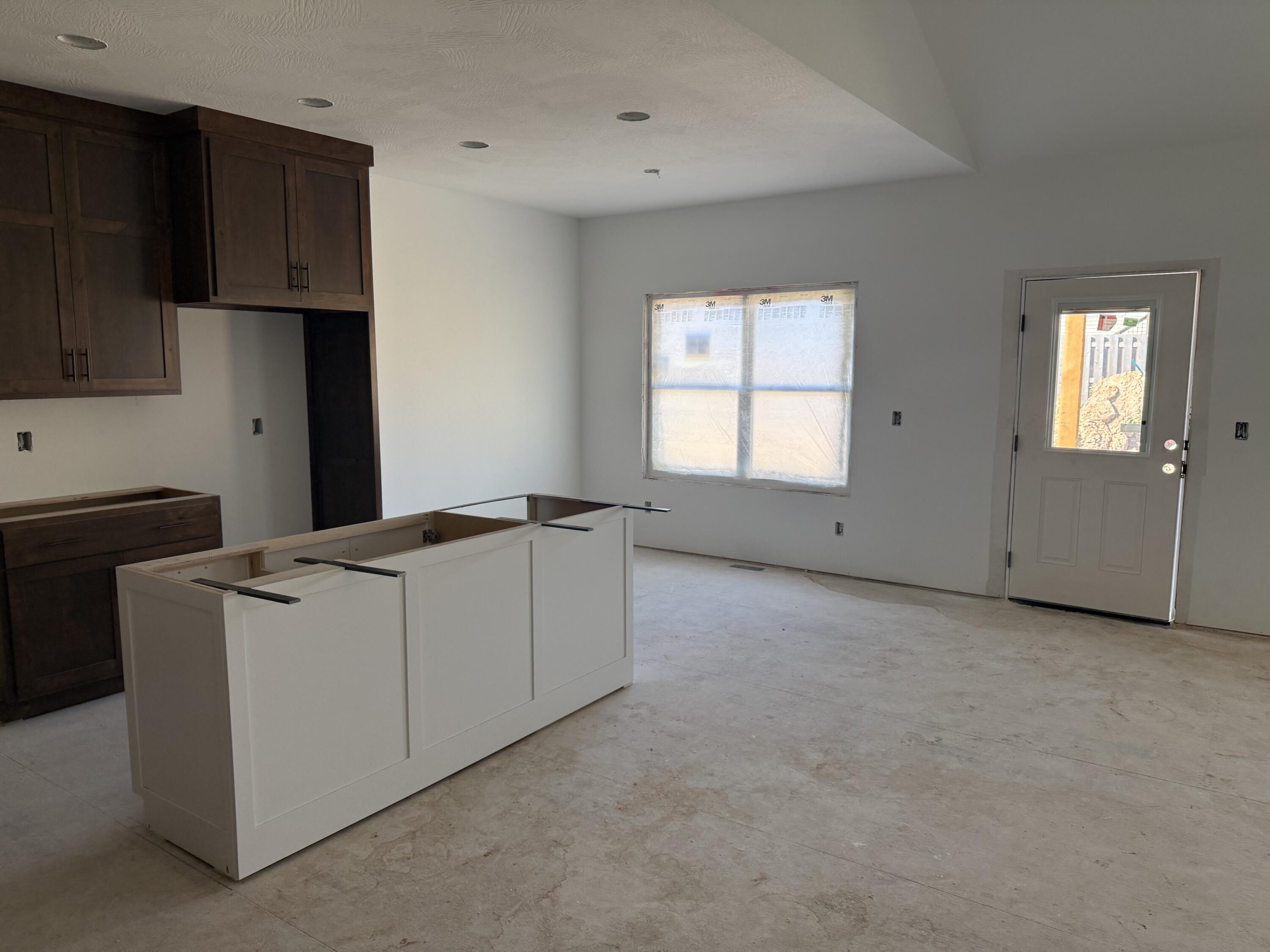 2505 West Webb Road Property Photo 4
