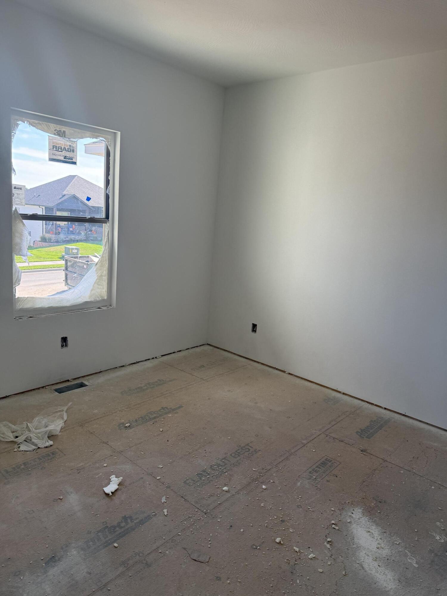 2505 West Webb Road Property Photo 13