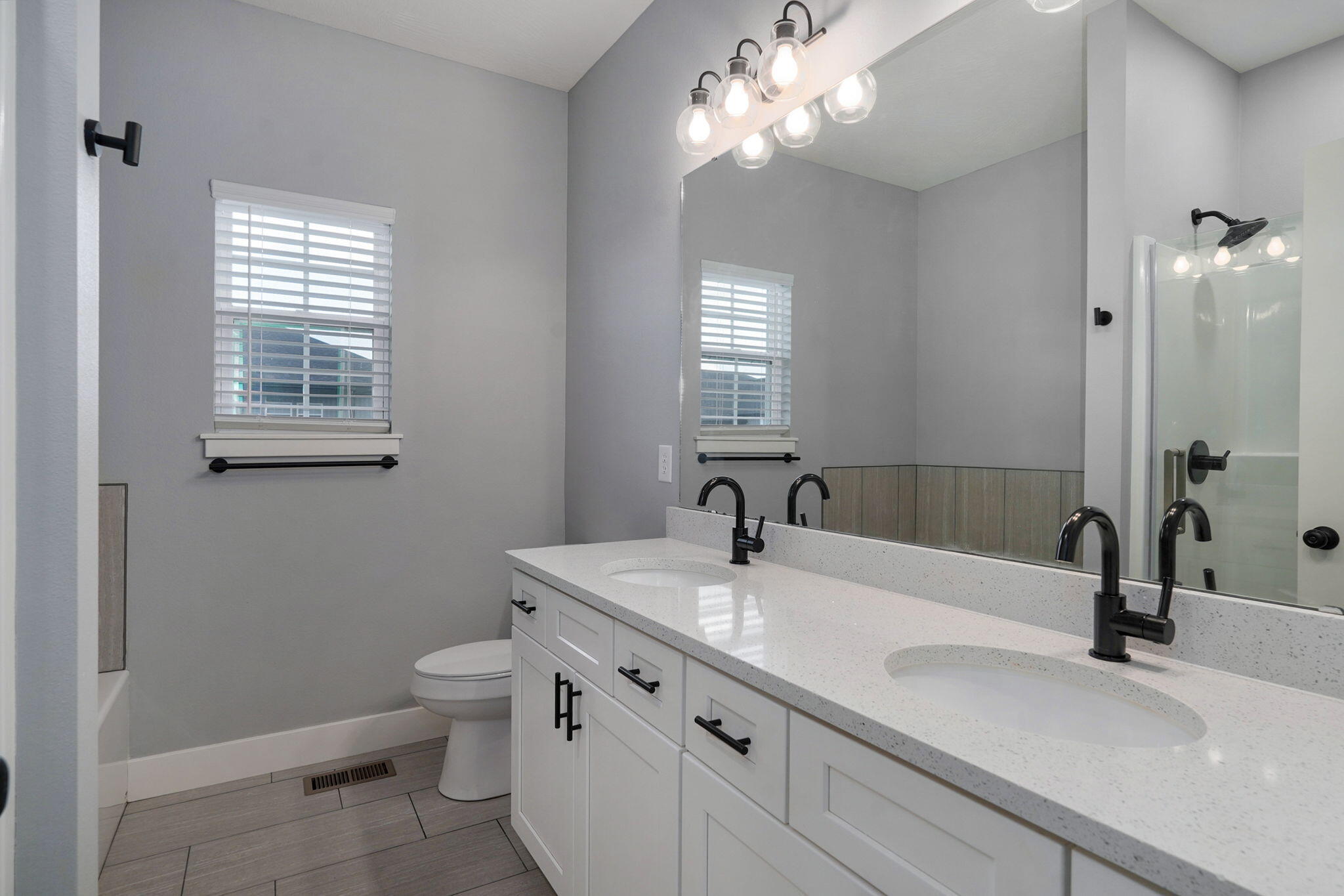 553 Delaware Court Property Photo 15