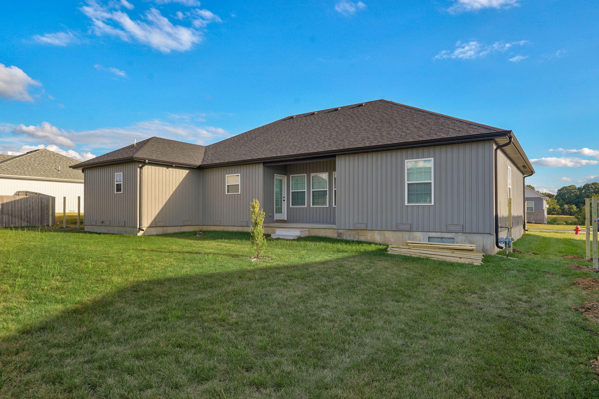 553 Delaware Court Property Photo 28
