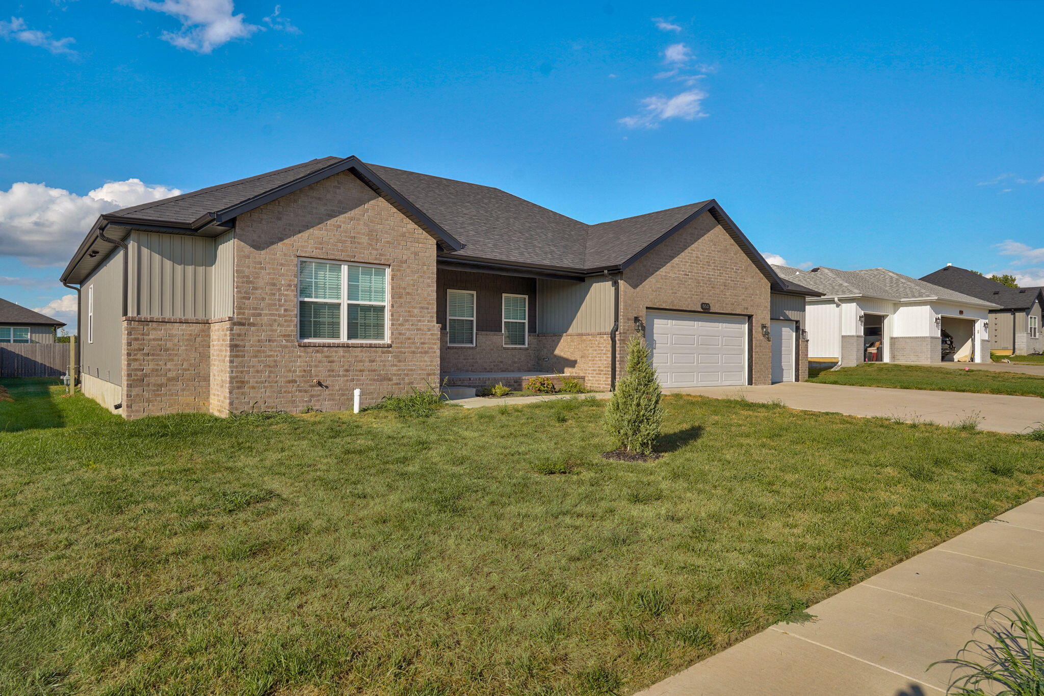 553 Delaware Court Property Photo 31