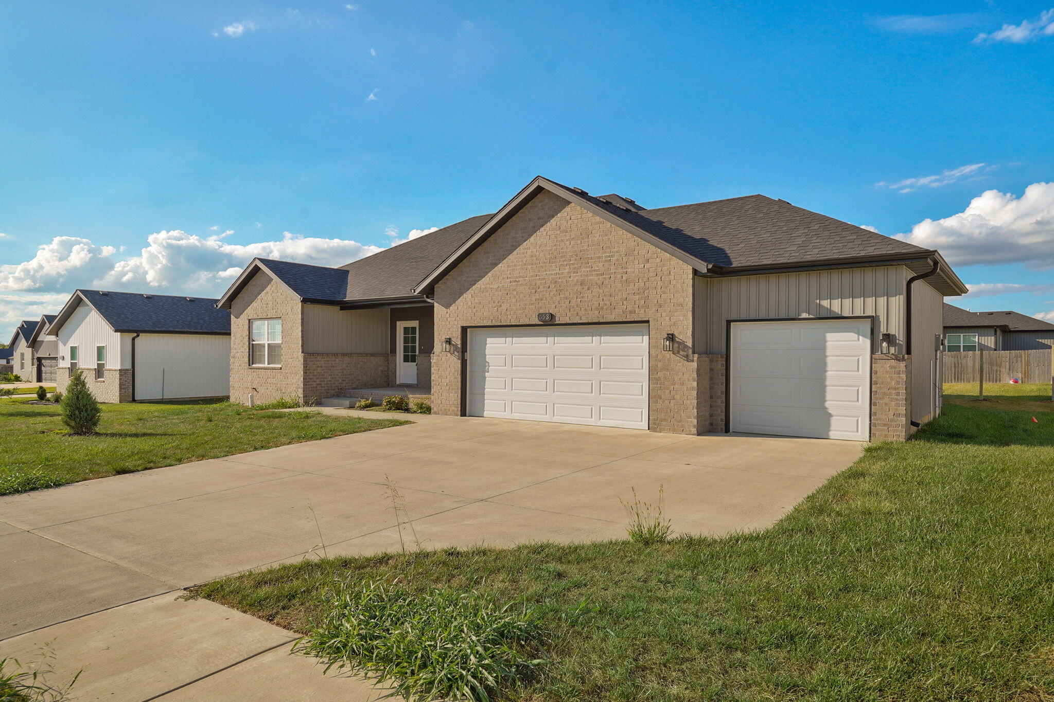 553 Delaware Court Property Photo 32