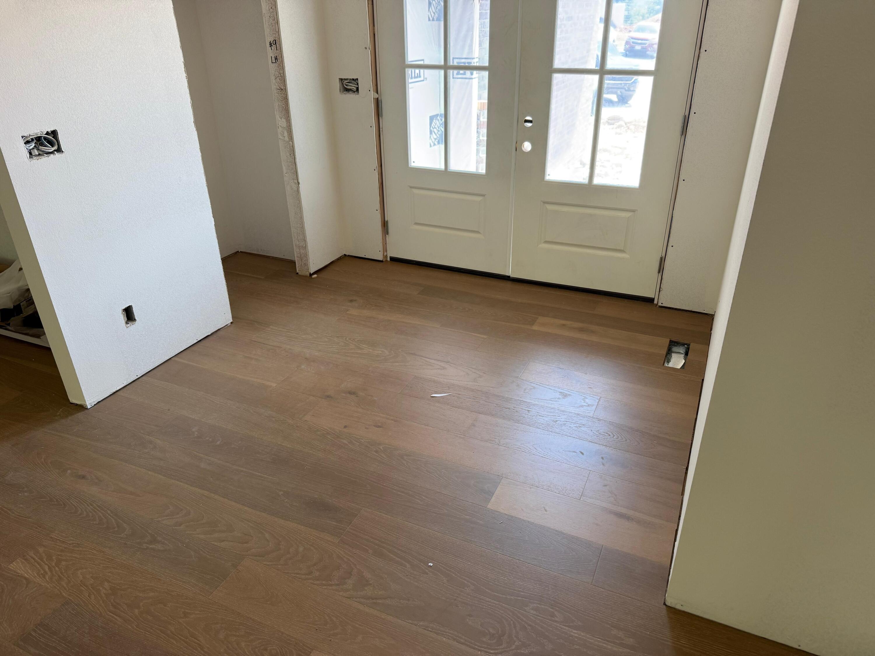 1795 West Gaslight Drive Property Photo 8