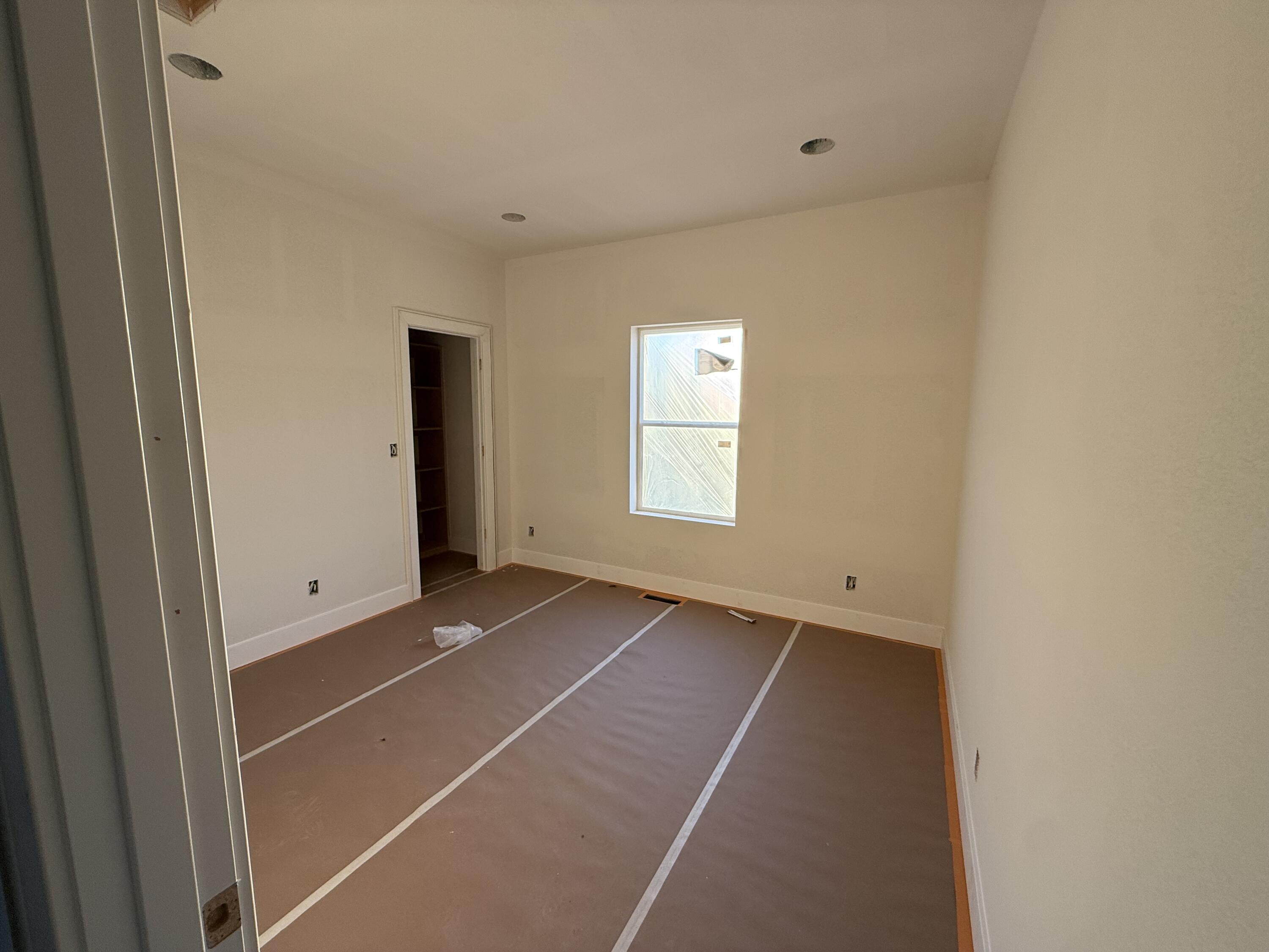 1795 West Gaslight Drive Property Photo 15