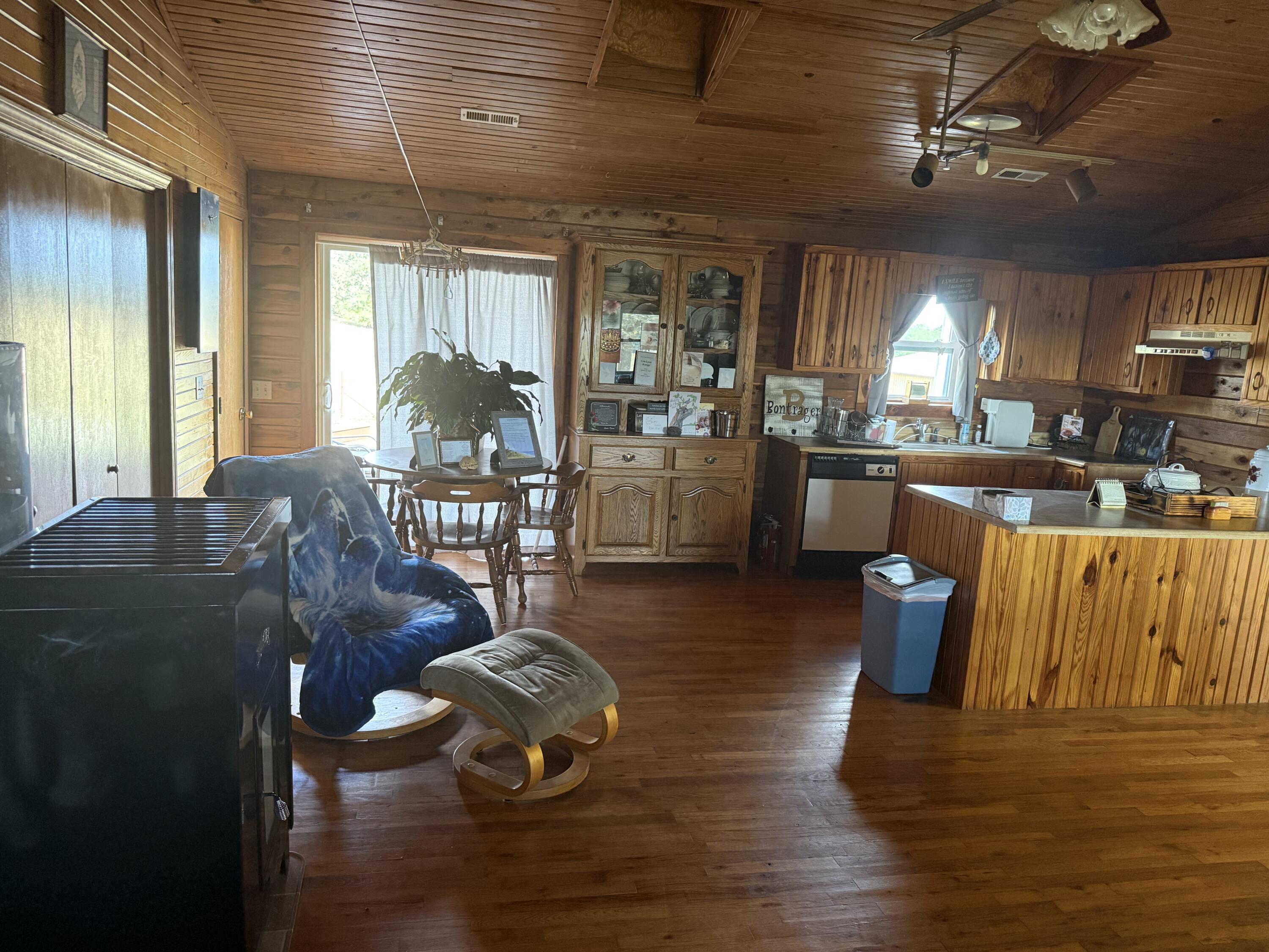 2994 North Highway E Property Photo 7