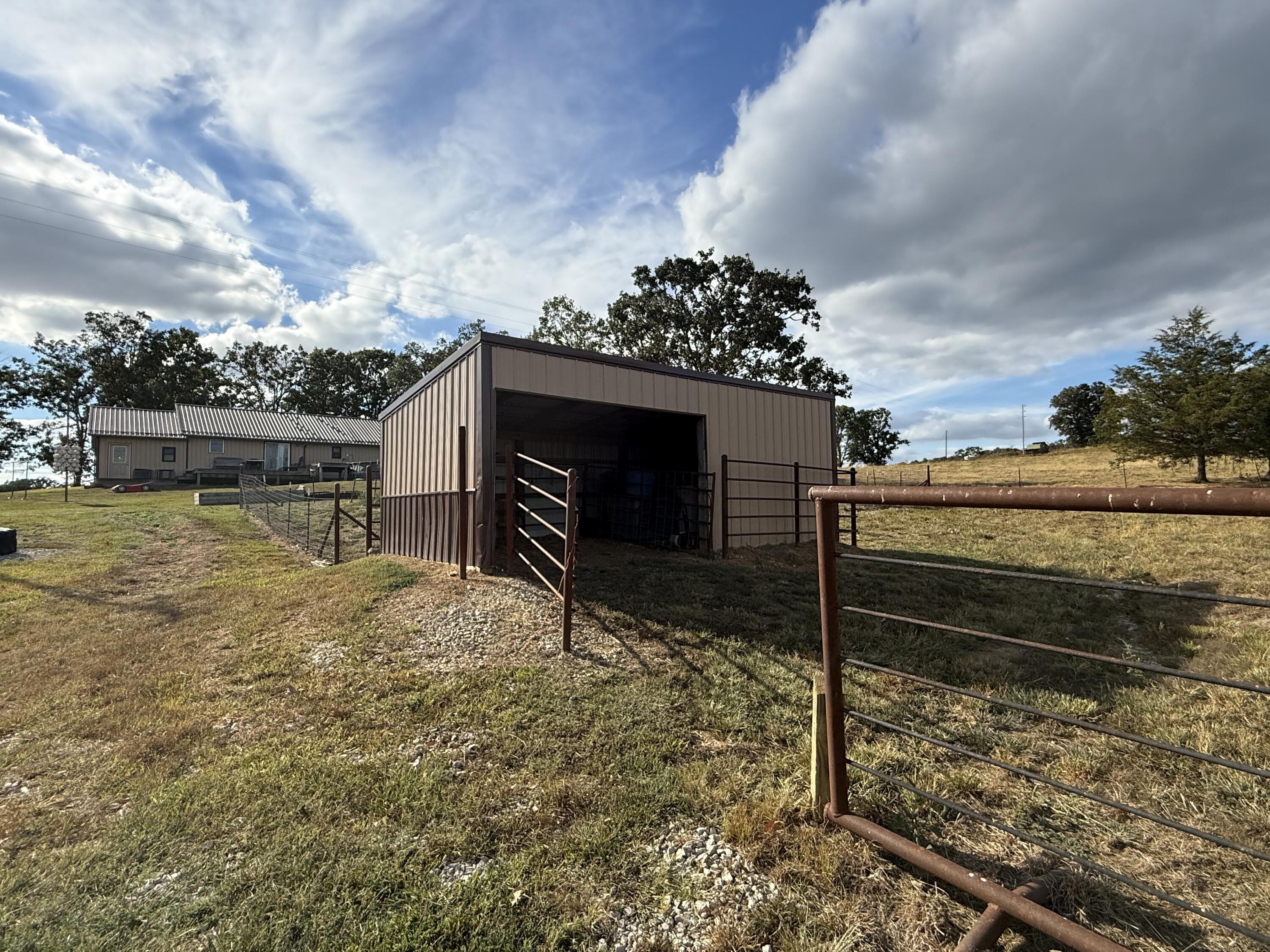 2994 North Highway E Property Photo 32
