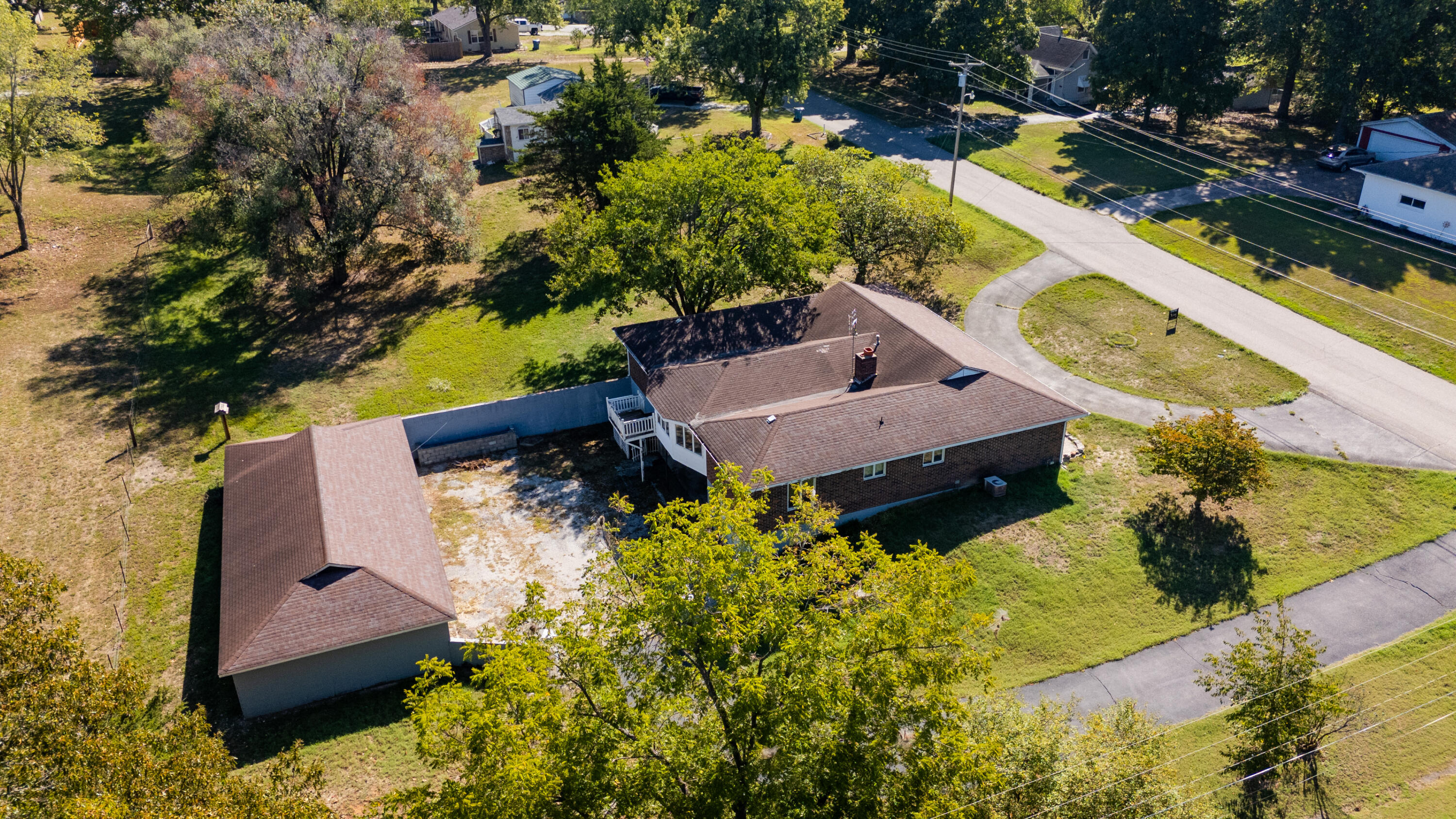 102 East Mockingbird Lane Property Photo 8