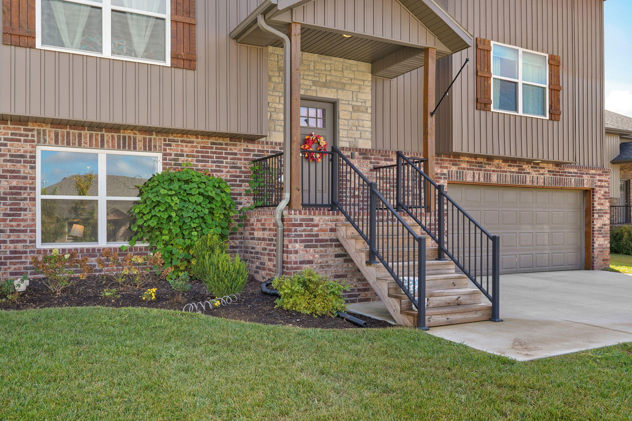 1106 South Swift Avenue Property Photo 2