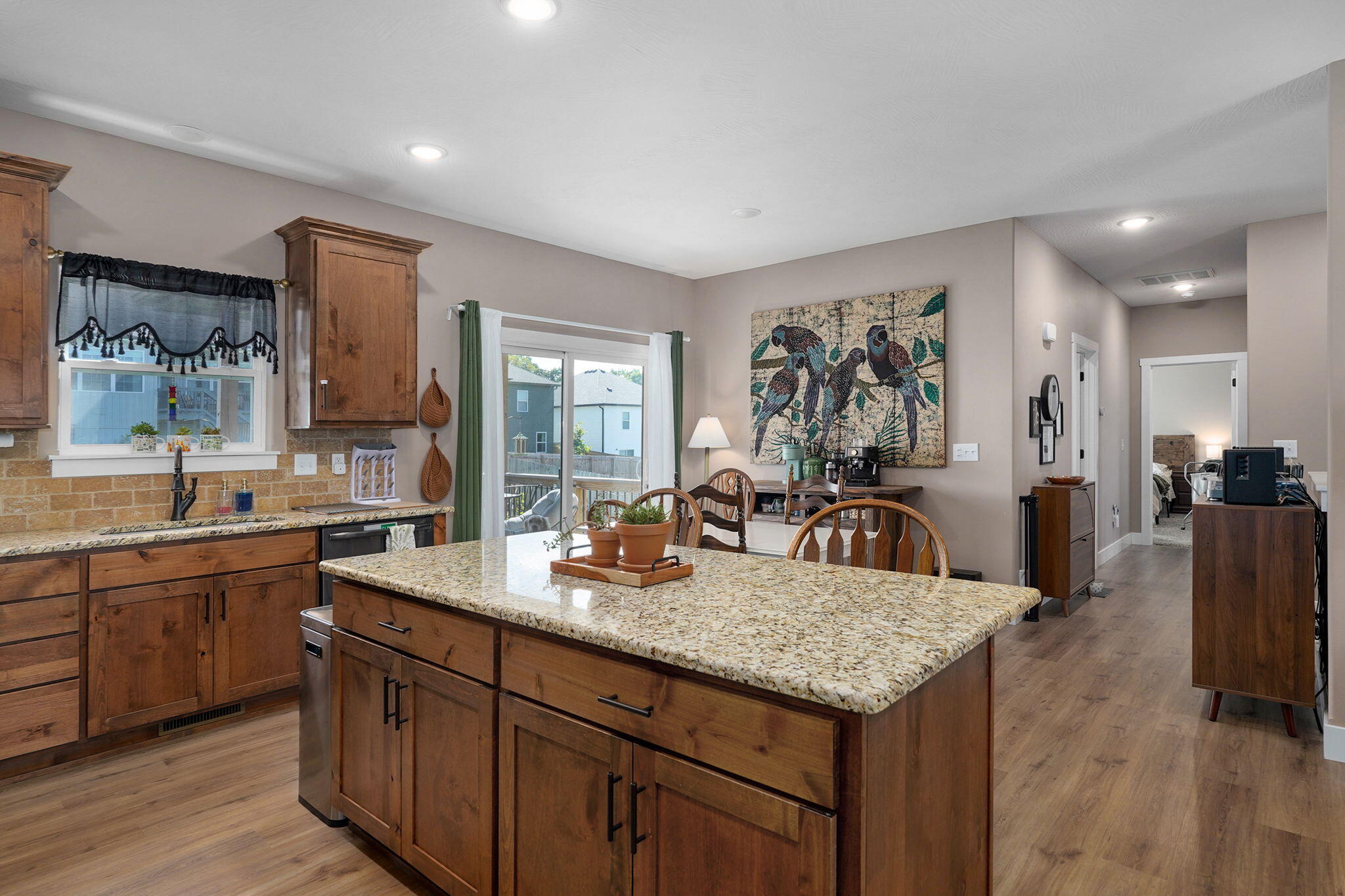 1106 South Swift Avenue Property Photo 11