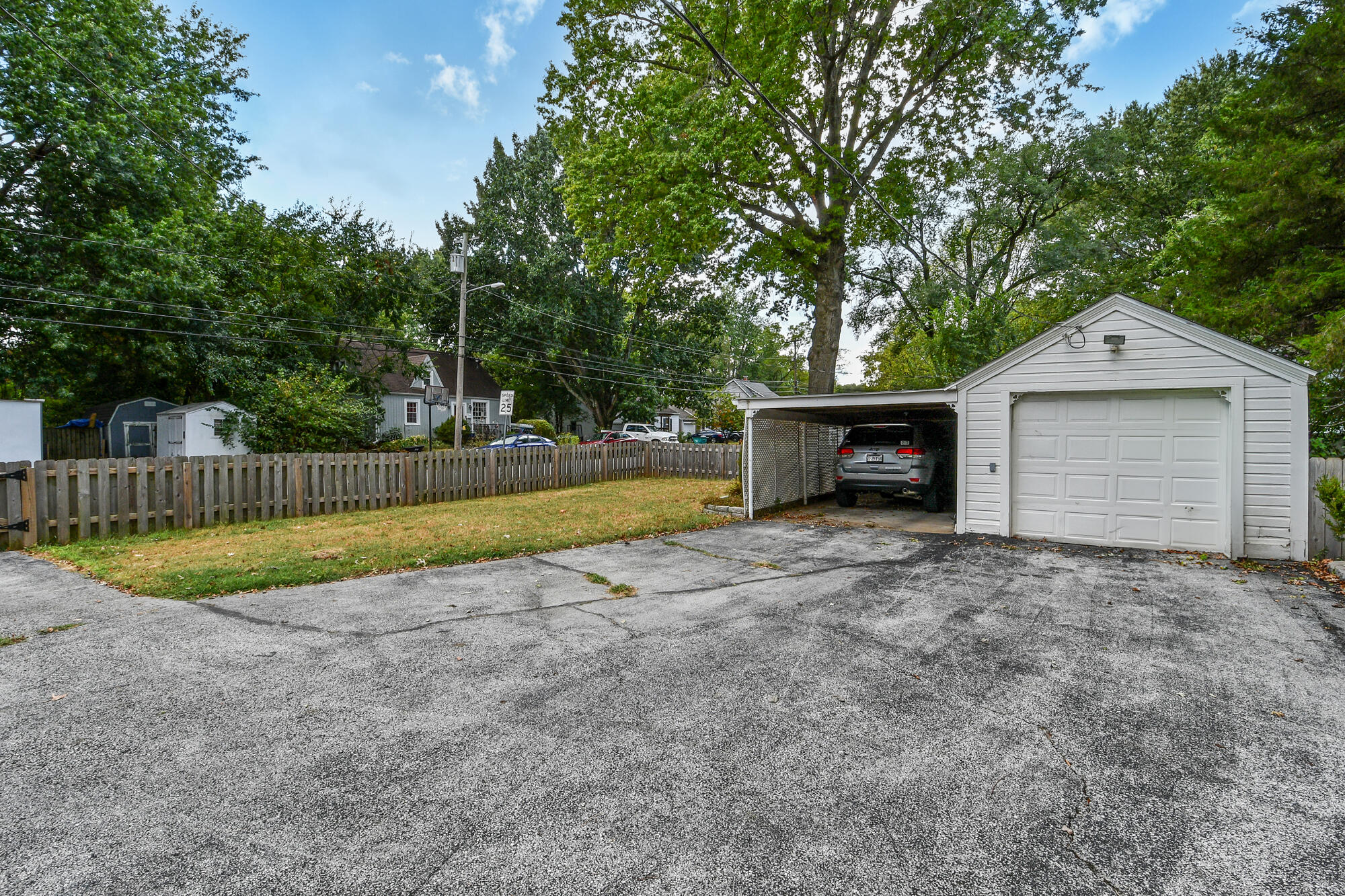 2021 South Jefferson Avenue Property Photo 10