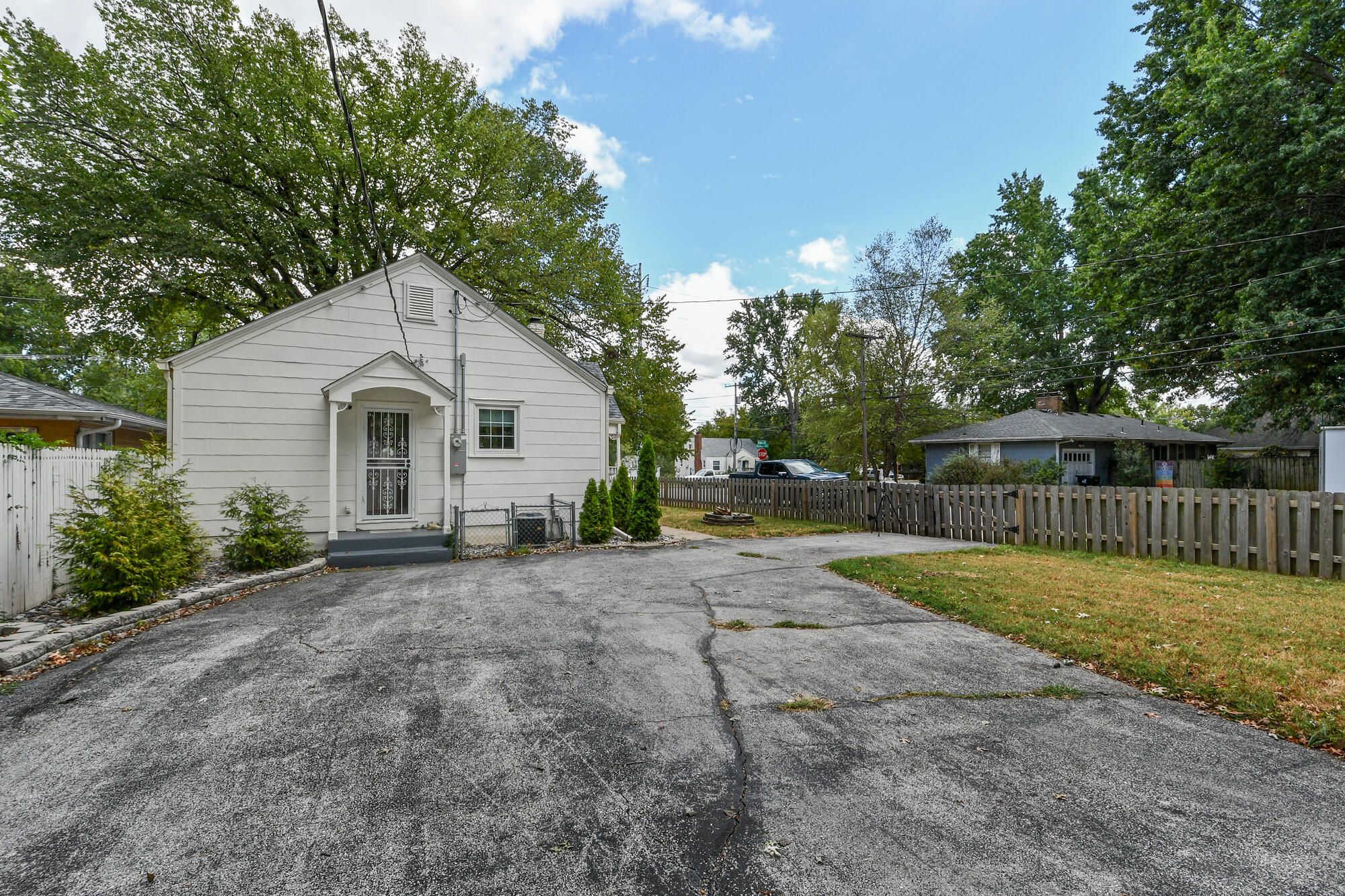 2021 South Jefferson Avenue Property Photo 39