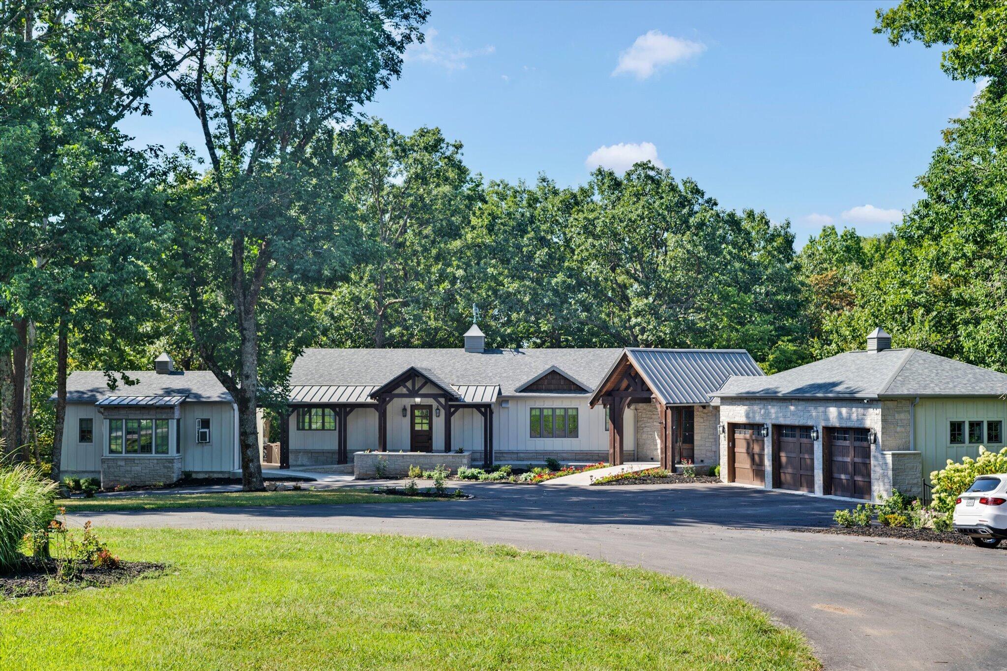 4901 East Farm Rd 66 Property Photo 3