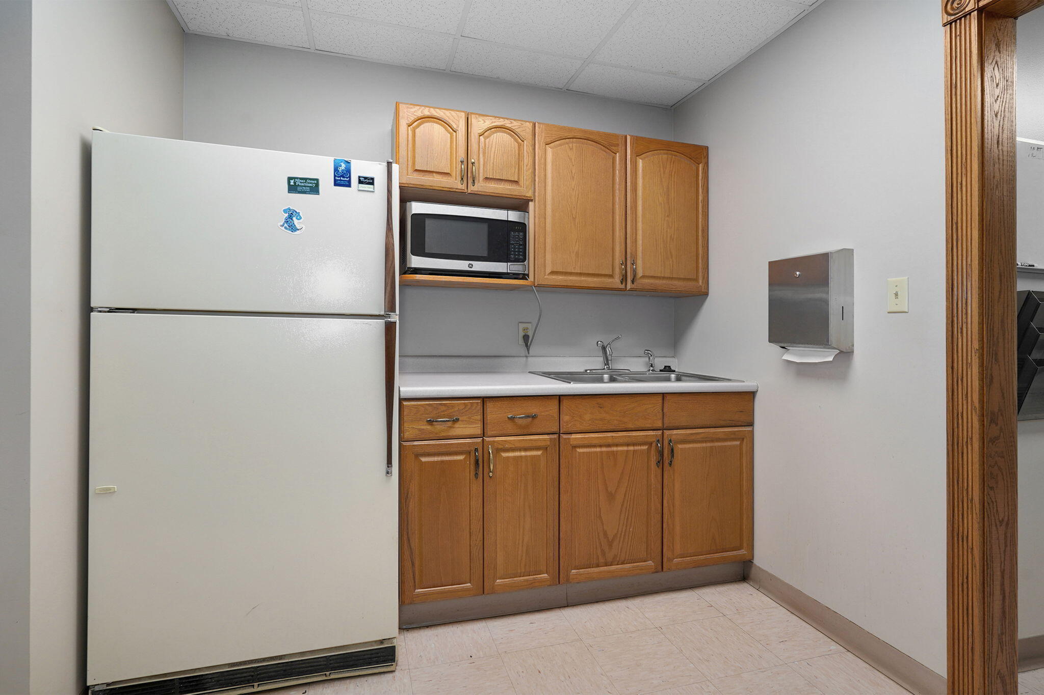 1637 West College Street Property Photo 13