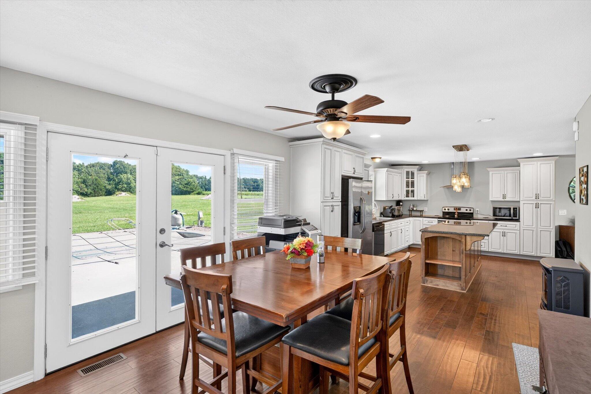 4967 East Farm Road 66 Property Photo 14