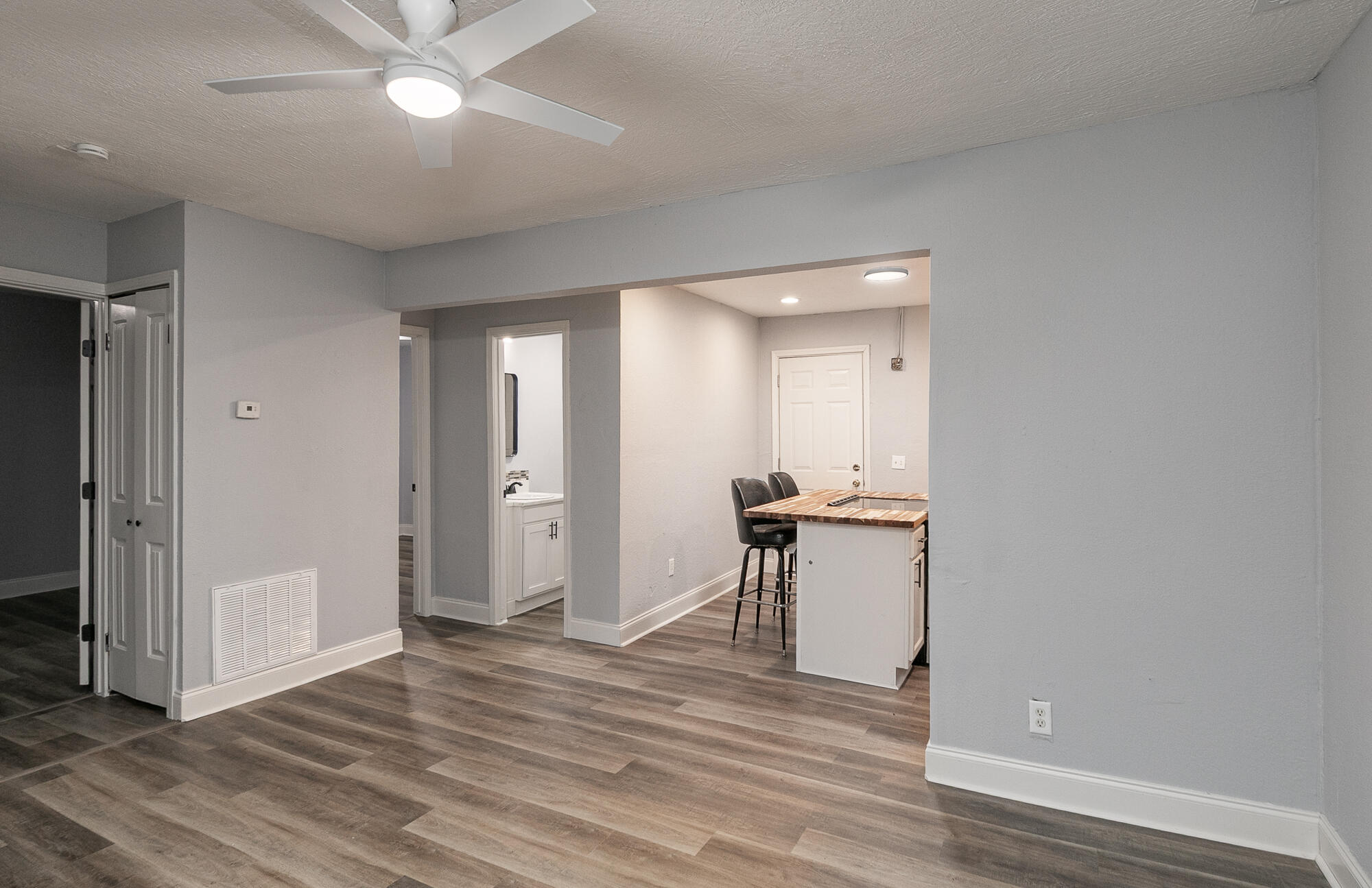 622 N Lafontaine Avenue Property Photo 3