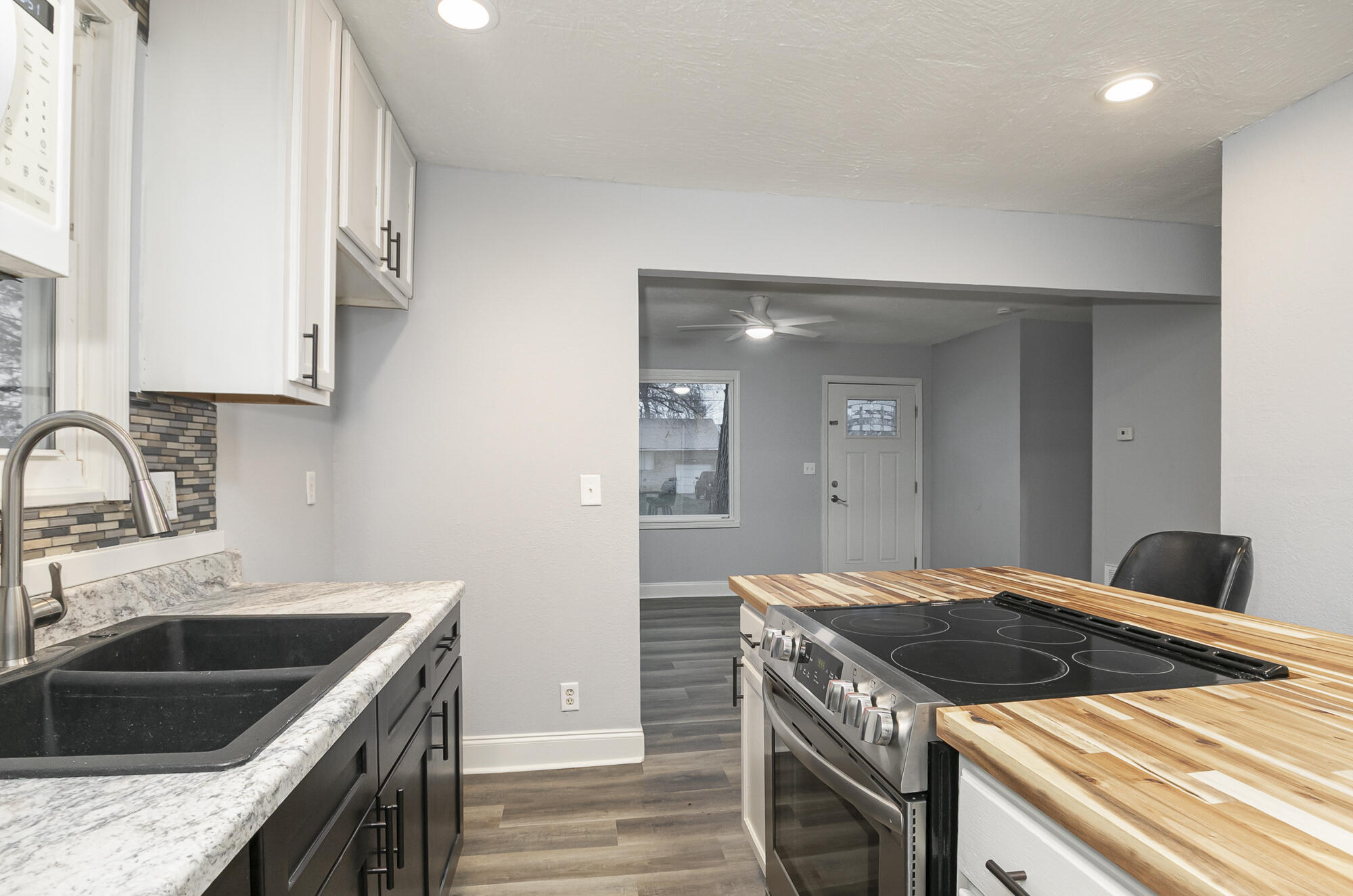 622 N Lafontaine Avenue Property Photo 6