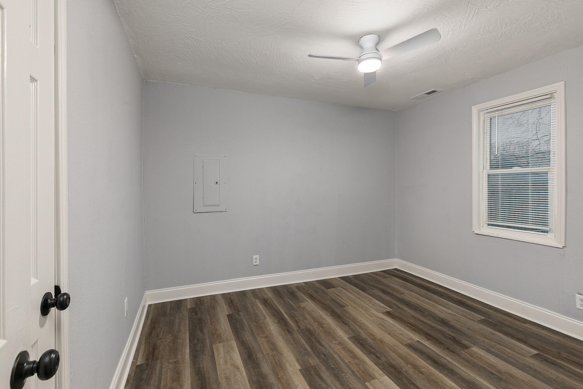622 N Lafontaine Avenue Property Photo 12