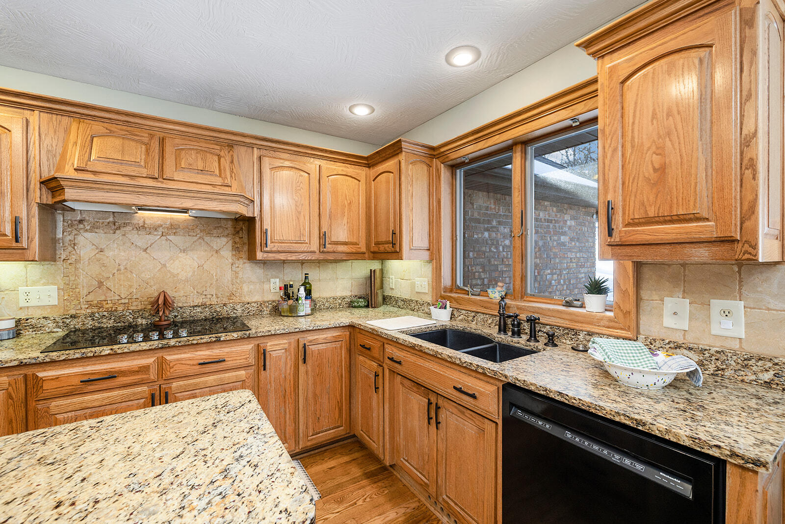 11755 North Farm Road 177 Property Photo 22