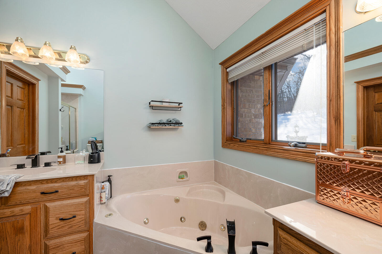 11755 North Farm Road 177 Property Photo 38