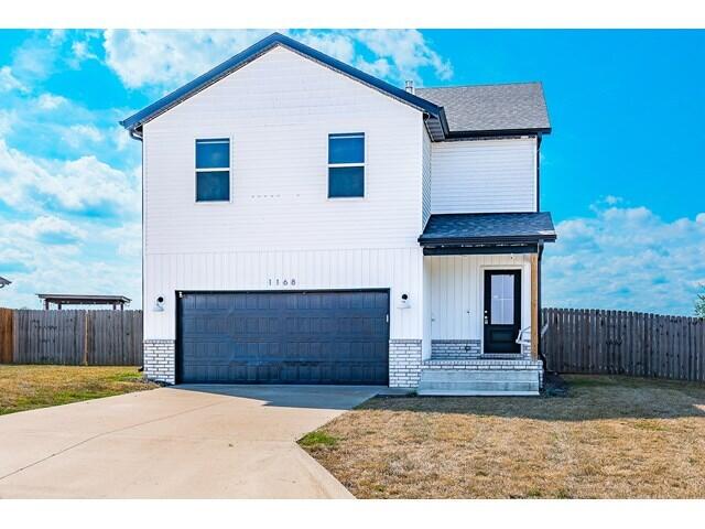 1168 West Holly Street Property Photo 1
