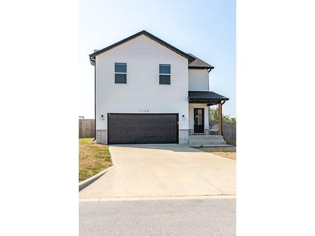 1168 West Holly Street Property Photo 2