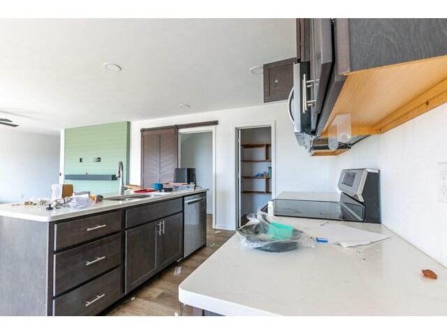 1168 West Holly Street Property Photo 5