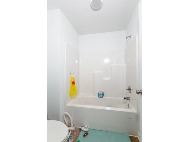 1168 West Holly Street Property Photo 10