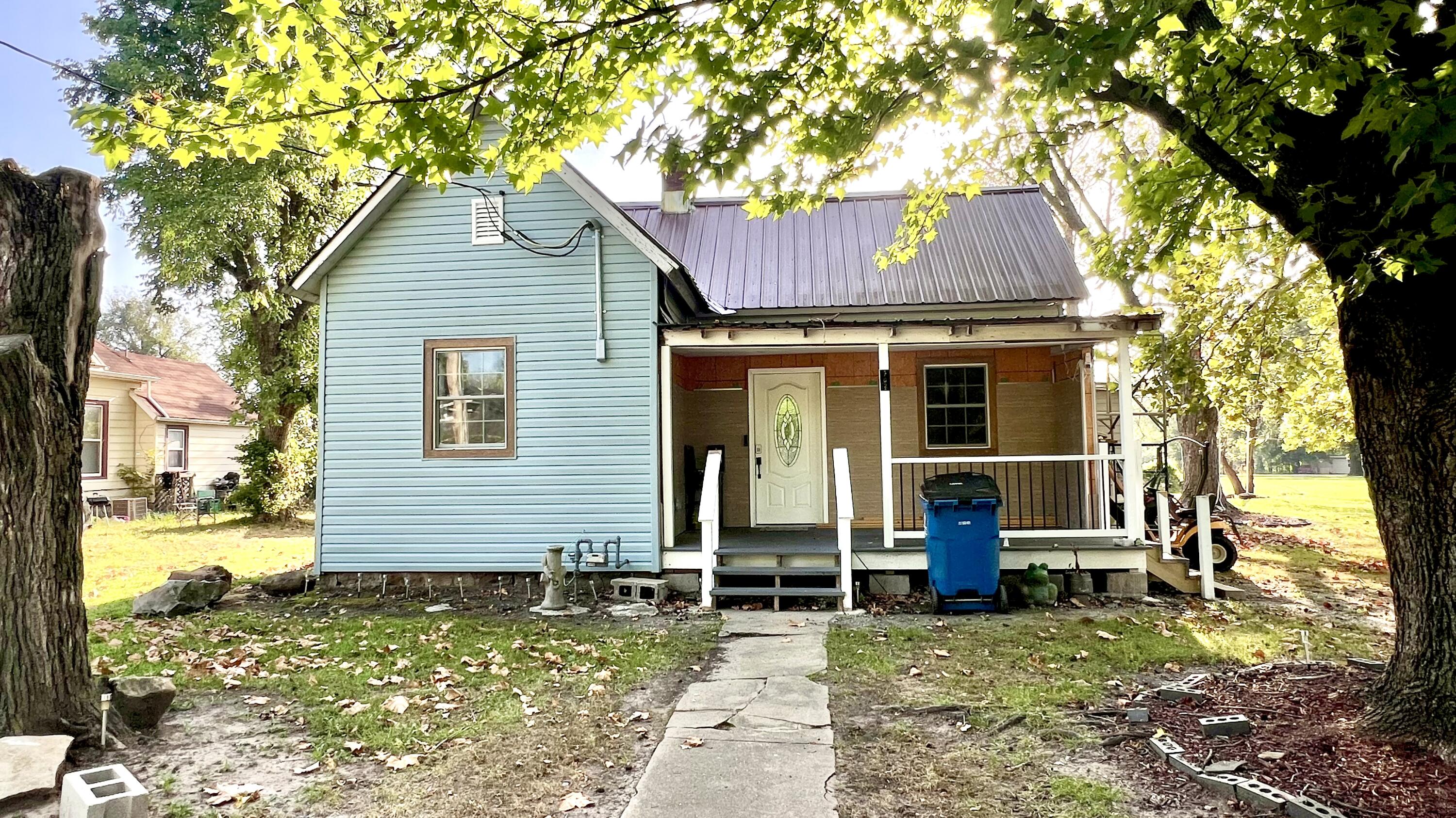702 Truman Street Property Photo 1