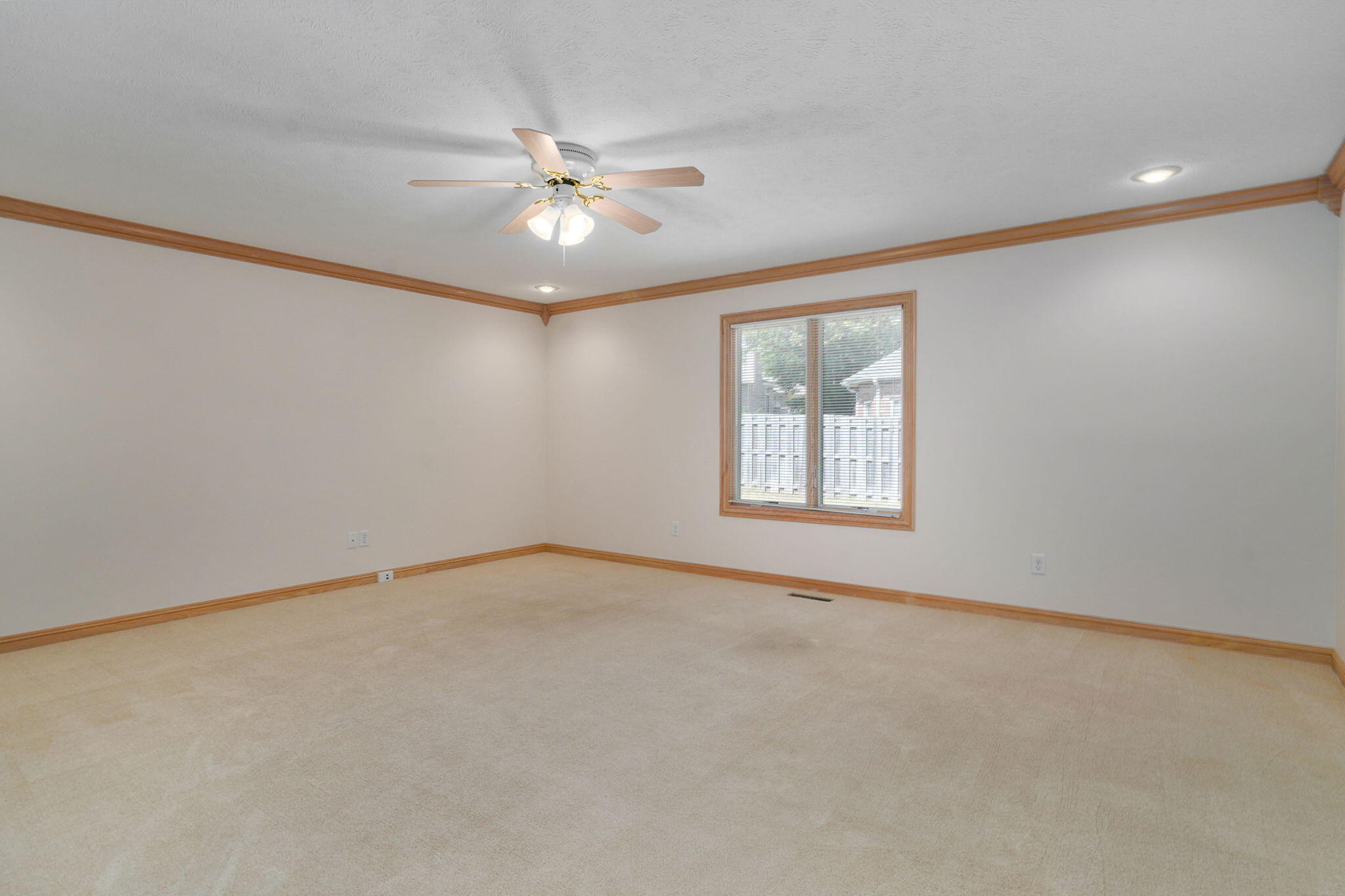 2705 East Shady Glen Drive Property Photo 18