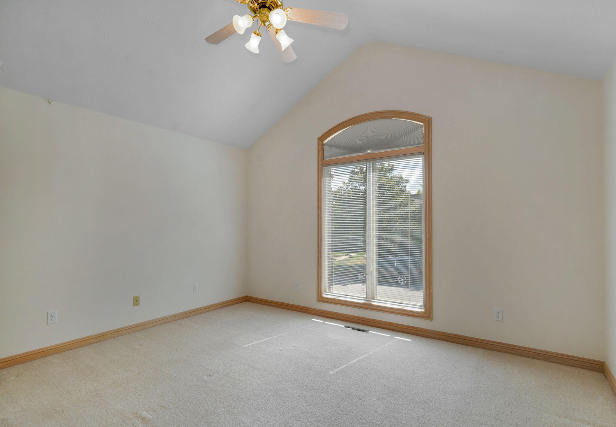 2705 East Shady Glen Drive Property Photo 22